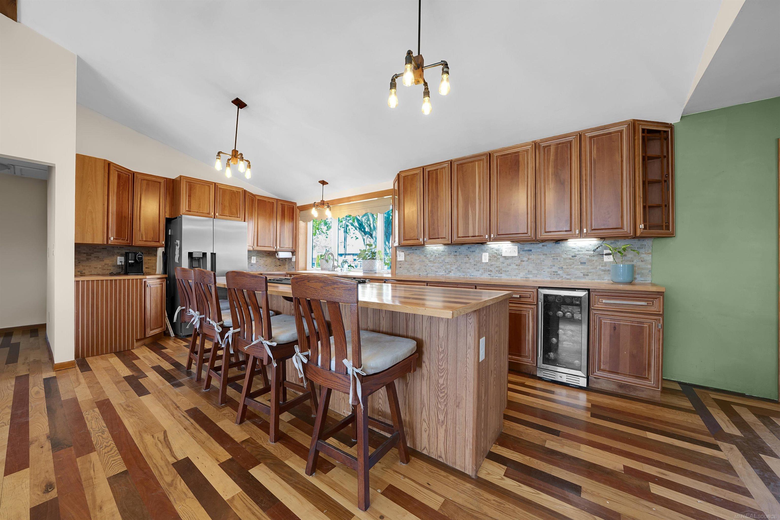46891 Roselane Drive Property Photo 3