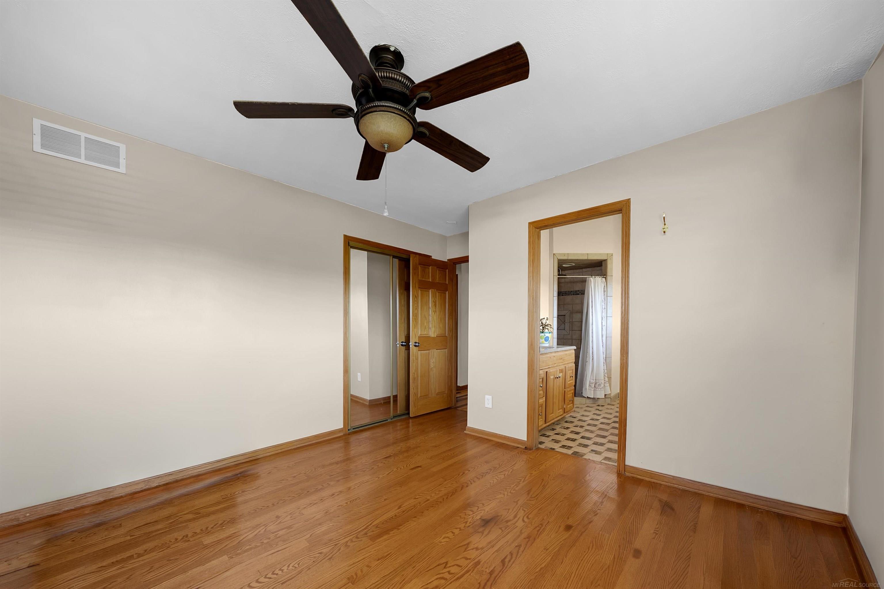 46891 Roselane Drive Property Photo 9