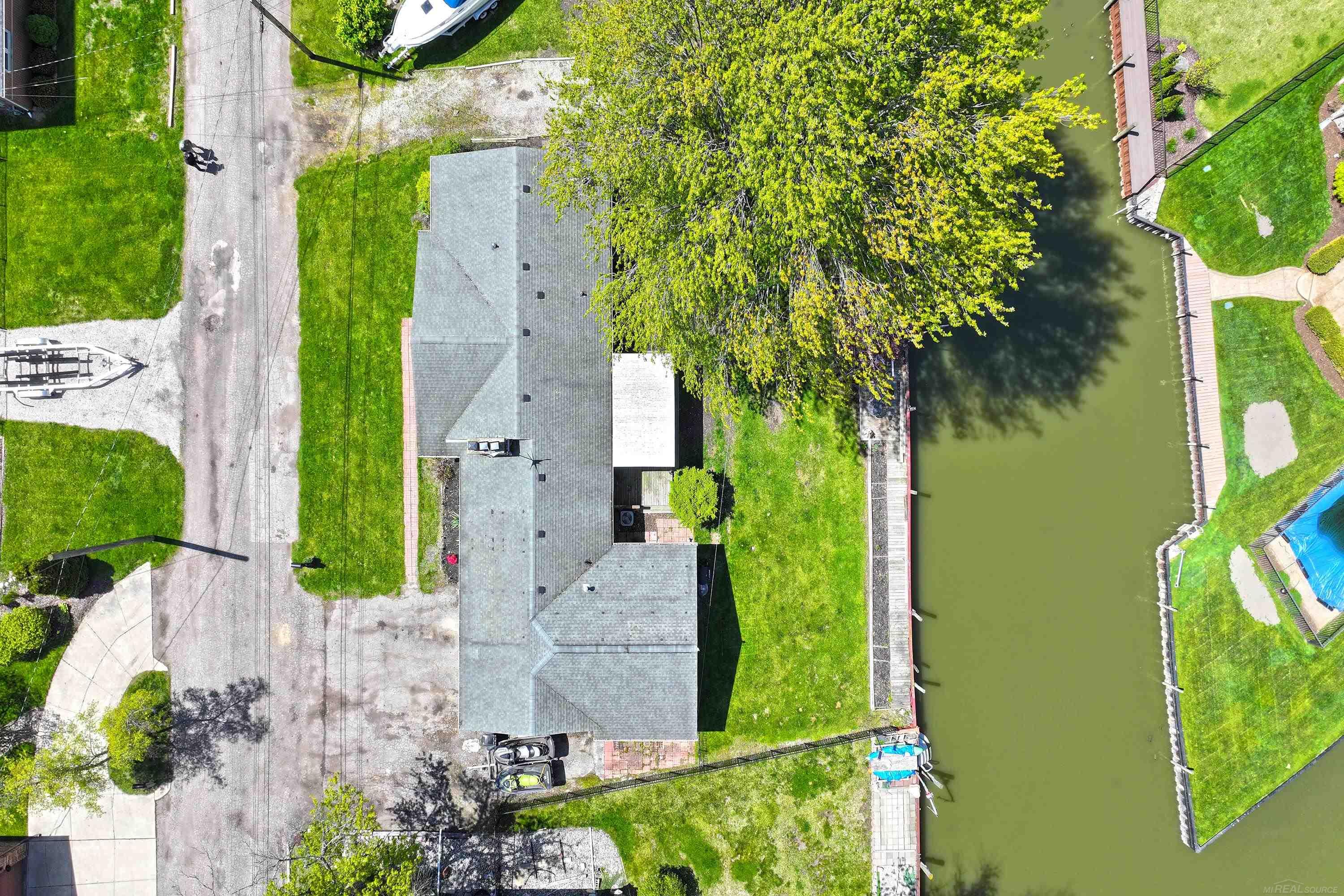 46891 Roselane Drive Property Photo 31