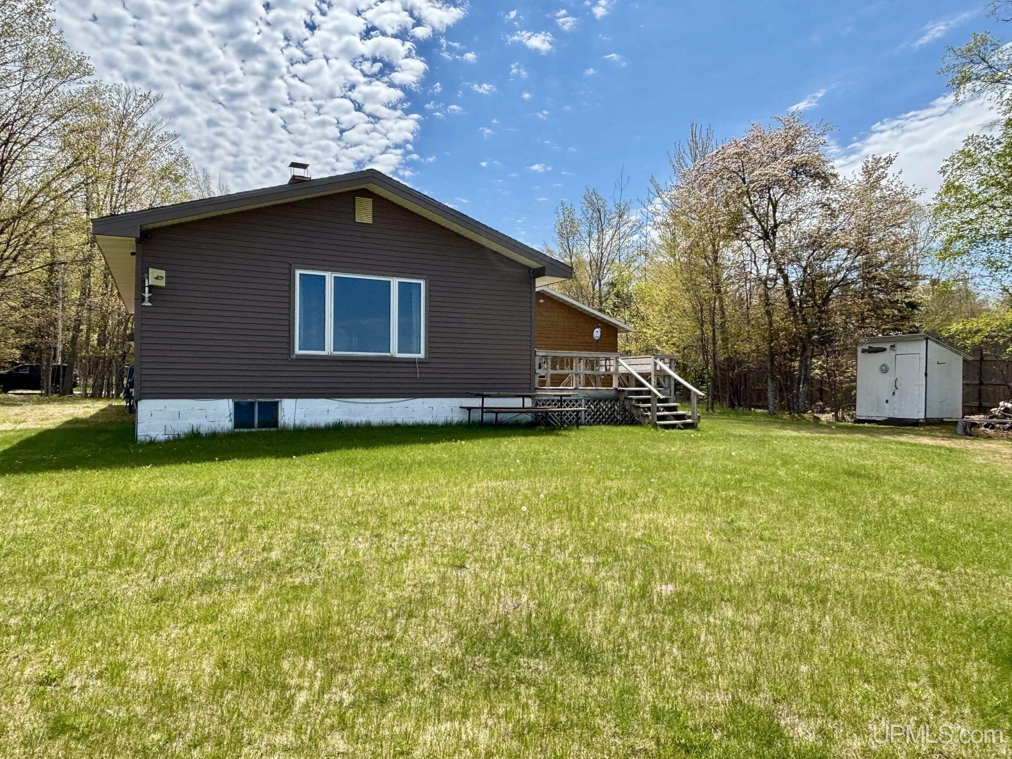 4467 N Lighthouse Road Property Photo 9