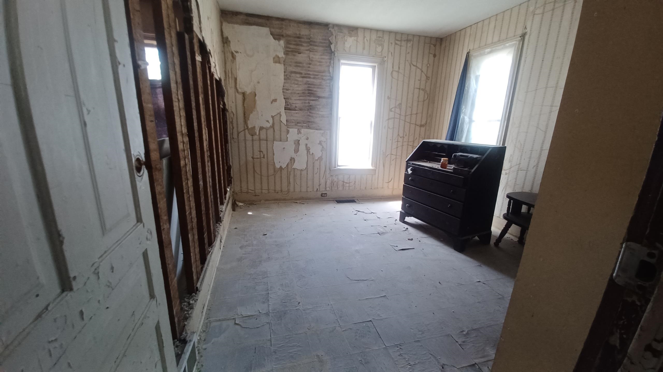 921 Monroe Street Property Photo 9
