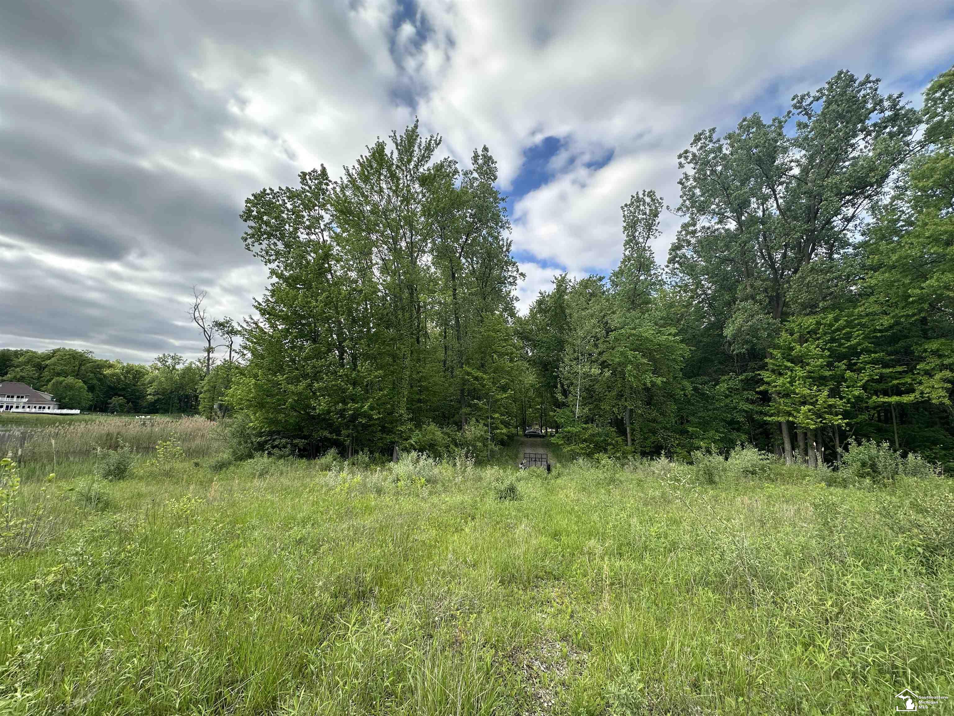 3886 Douglas Road Property Photo 6