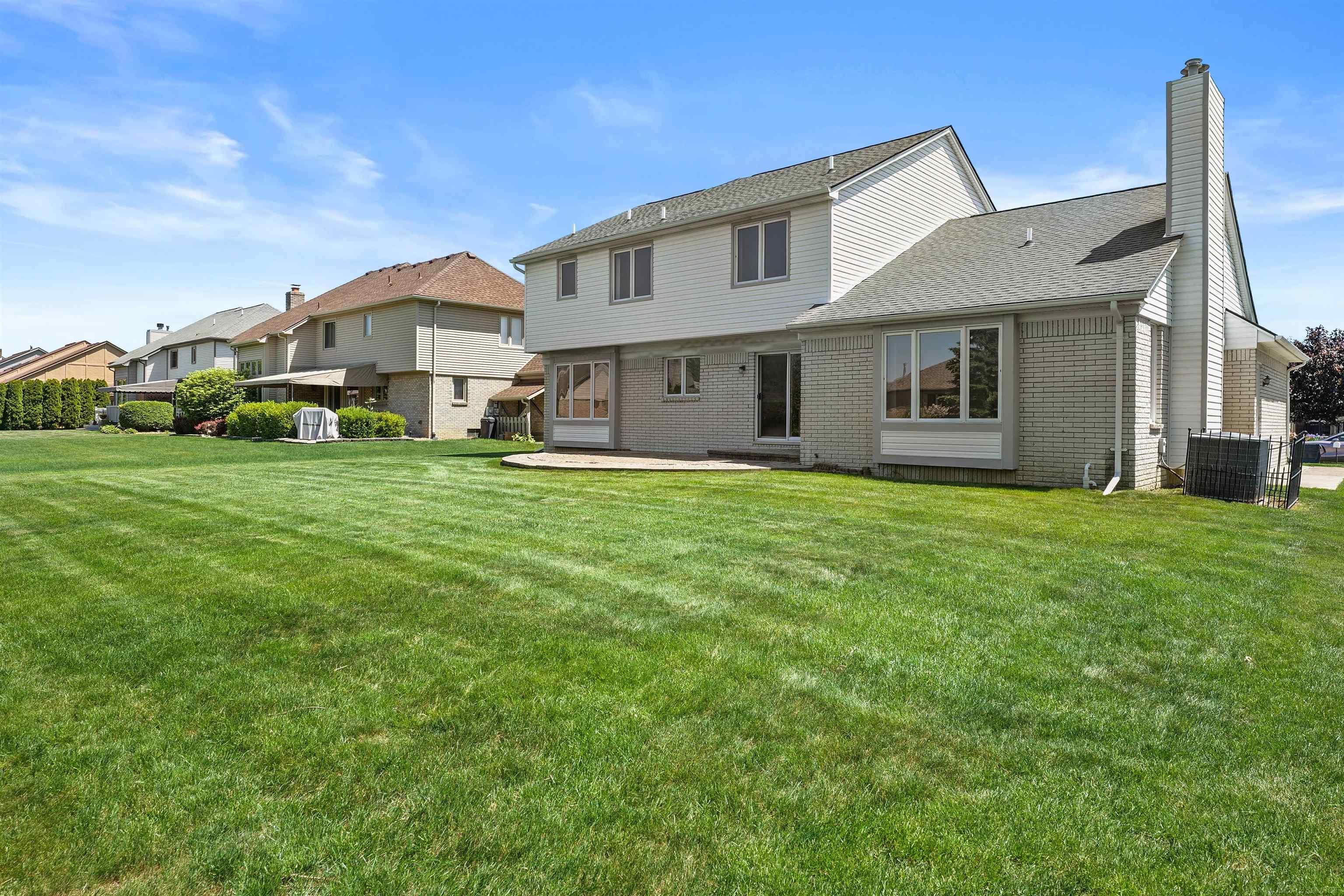 46325 Glen Eagle Drive Property Photo 3
