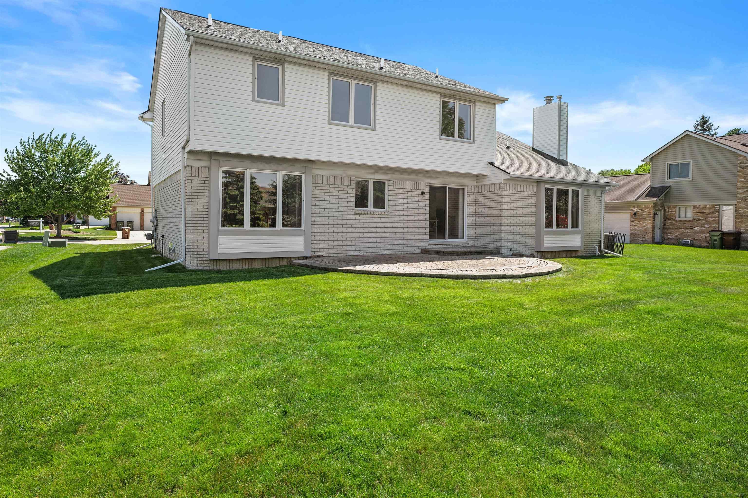 46325 Glen Eagle Drive Property Photo 4