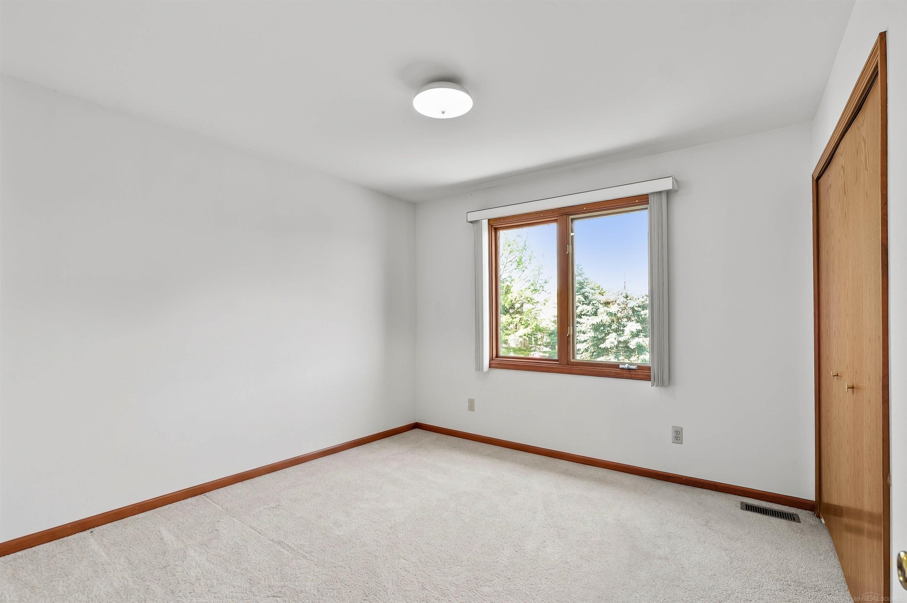 46325 Glen Eagle Drive Property Photo 24