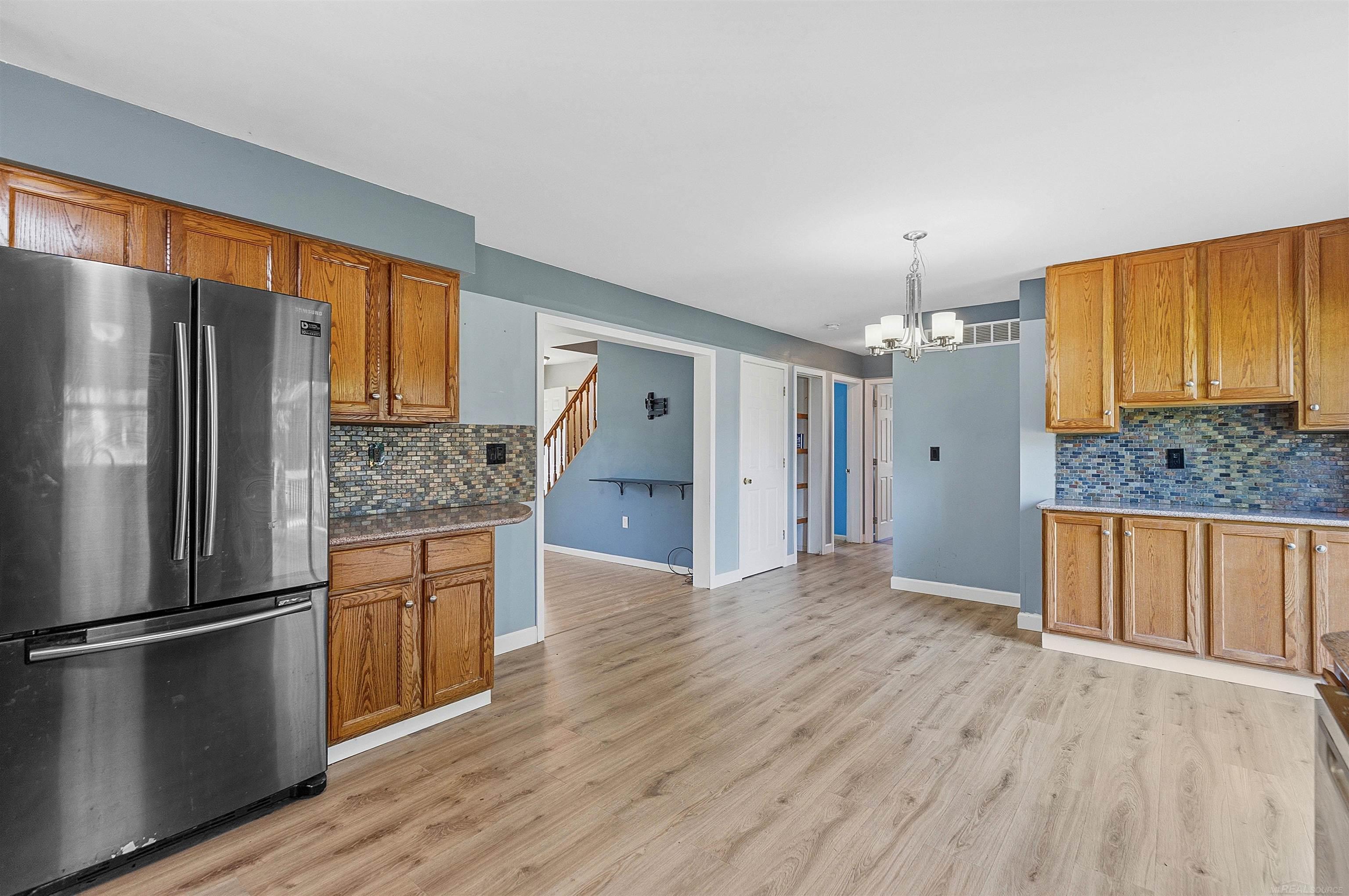 51613 Sass Road Property Photo 6