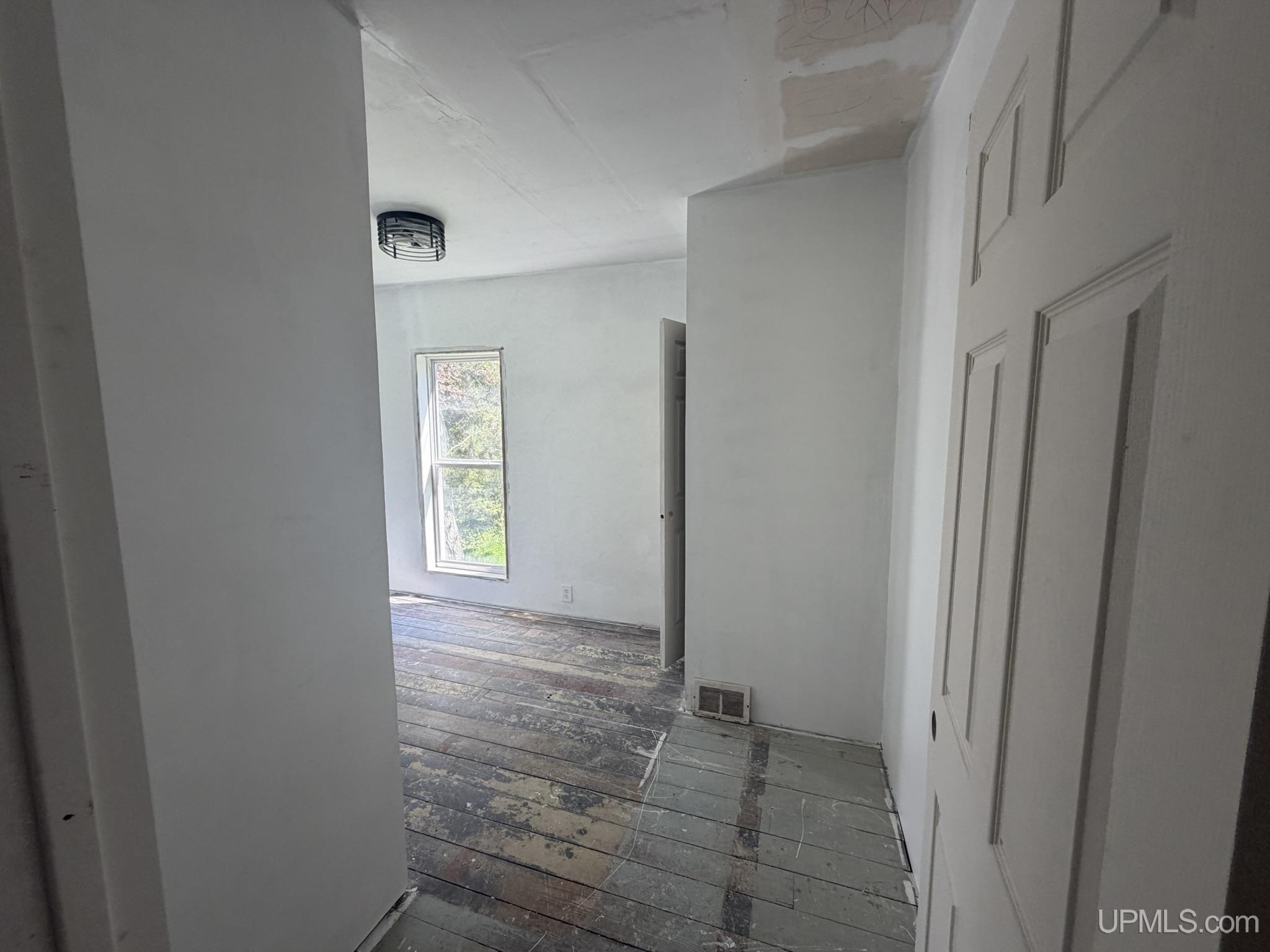 107 Fourth Street Property Photo 11