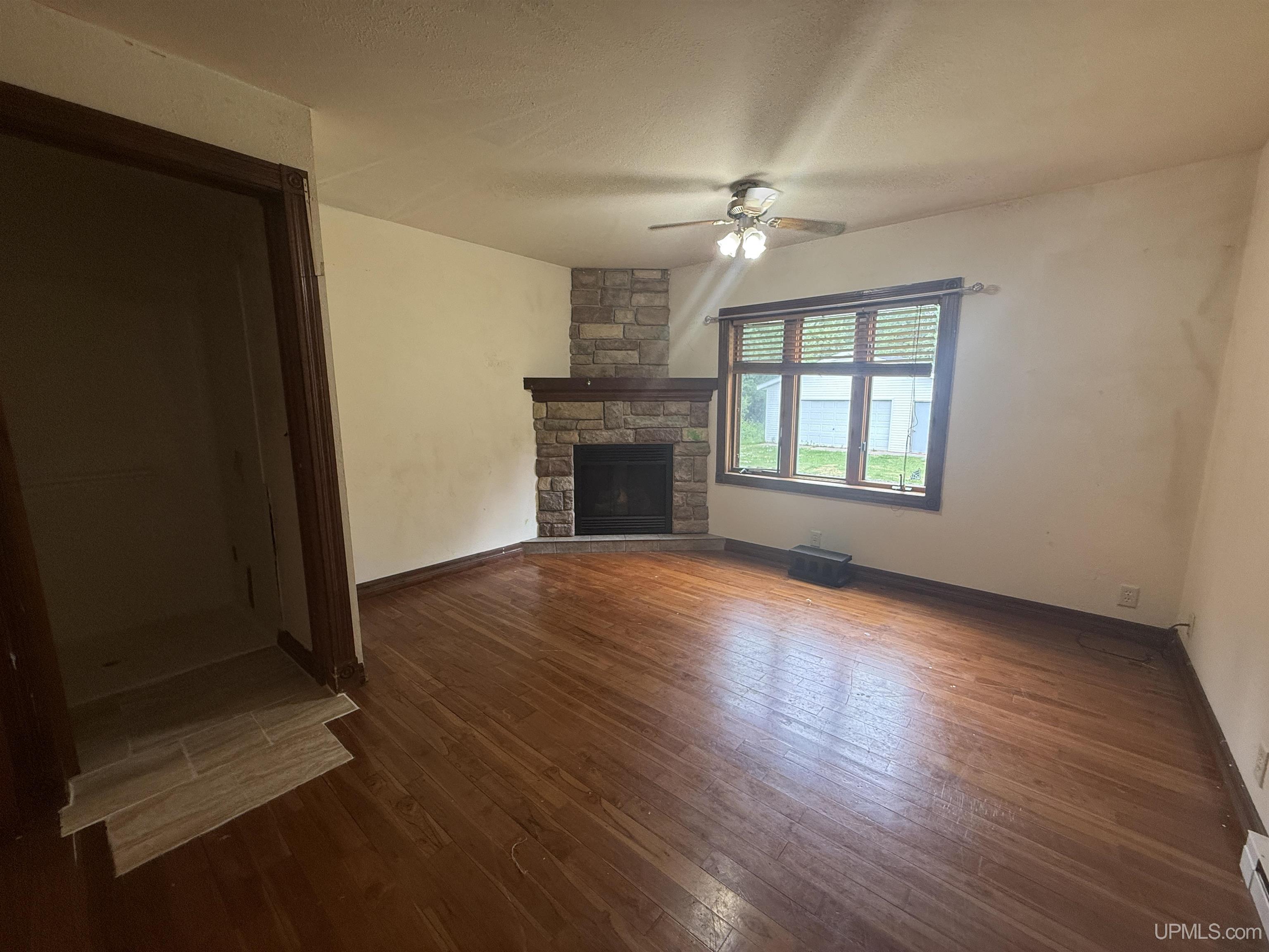 36 Pennsylvania Avenue Property Photo 15