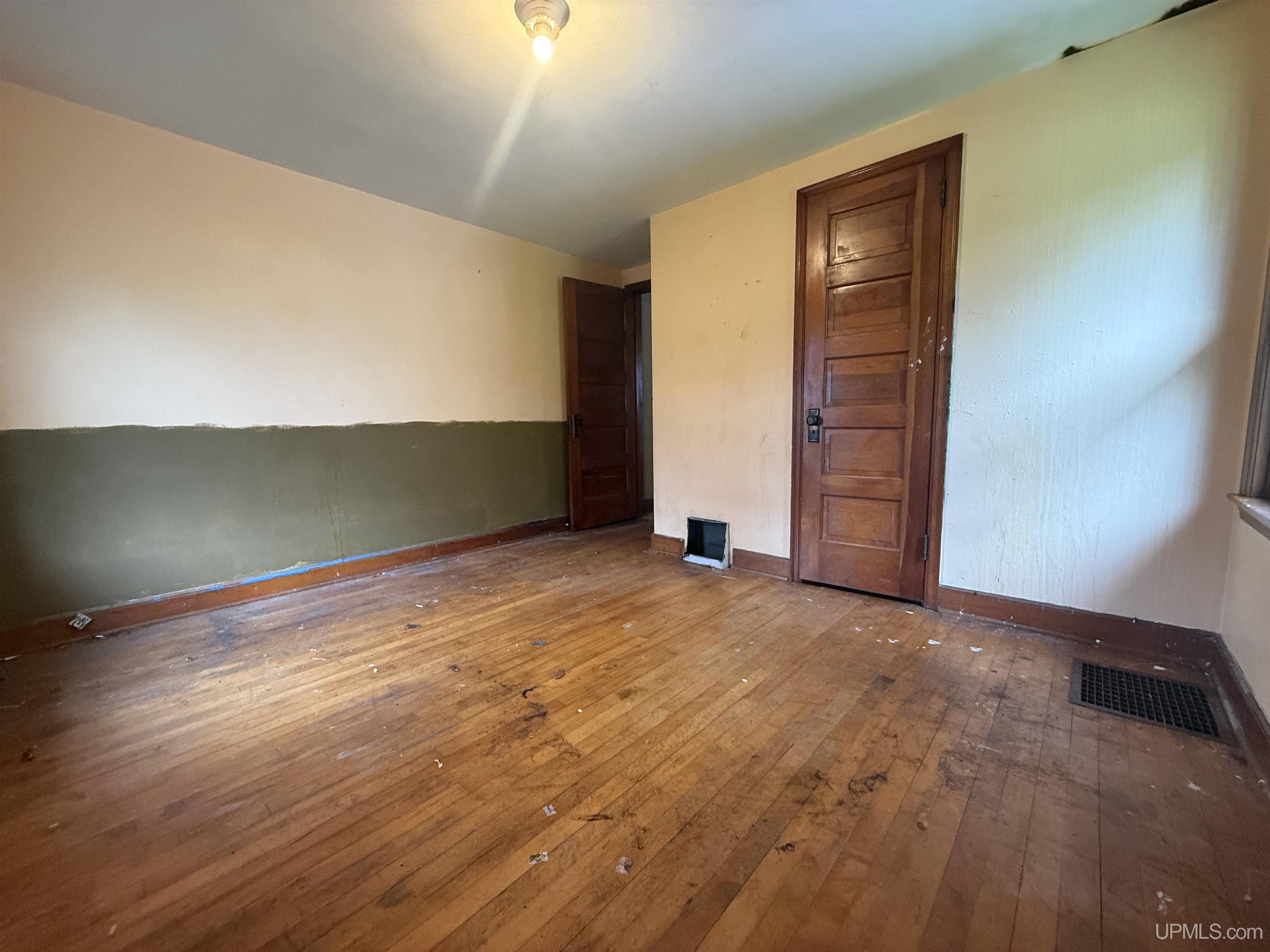 36 Pennsylvania Avenue Property Photo 19