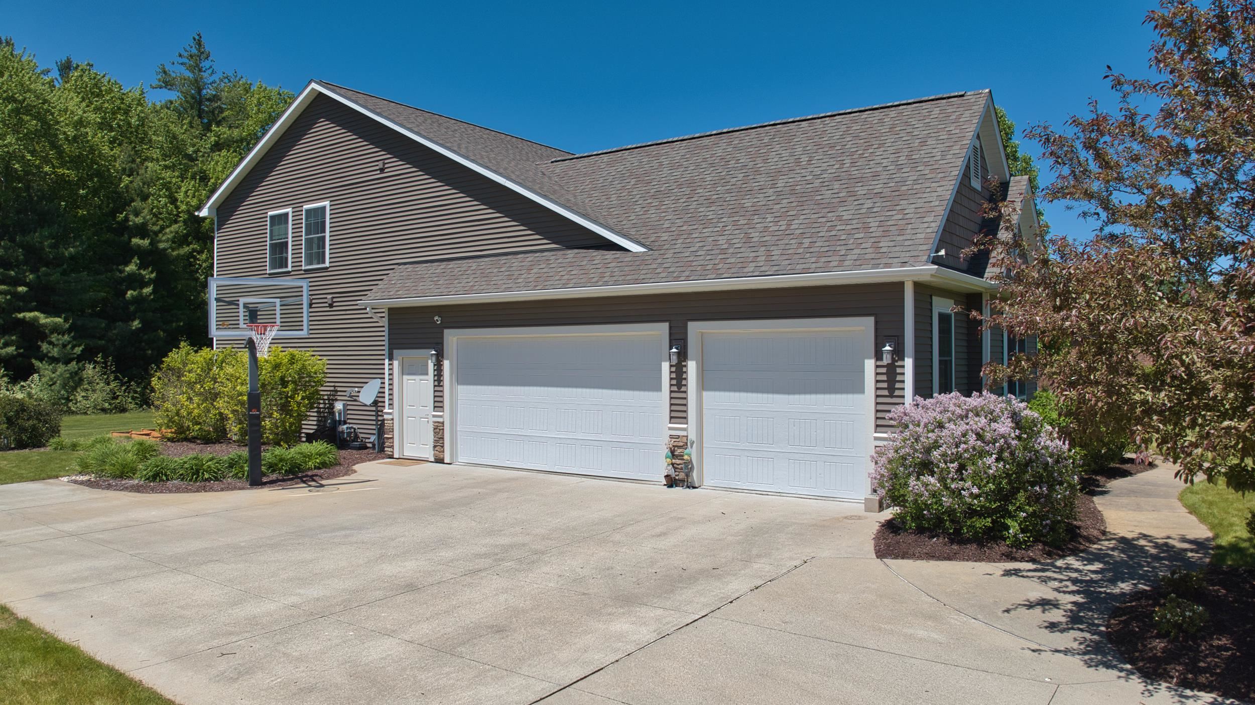 2083 N Harvest Circle Property Photo 40