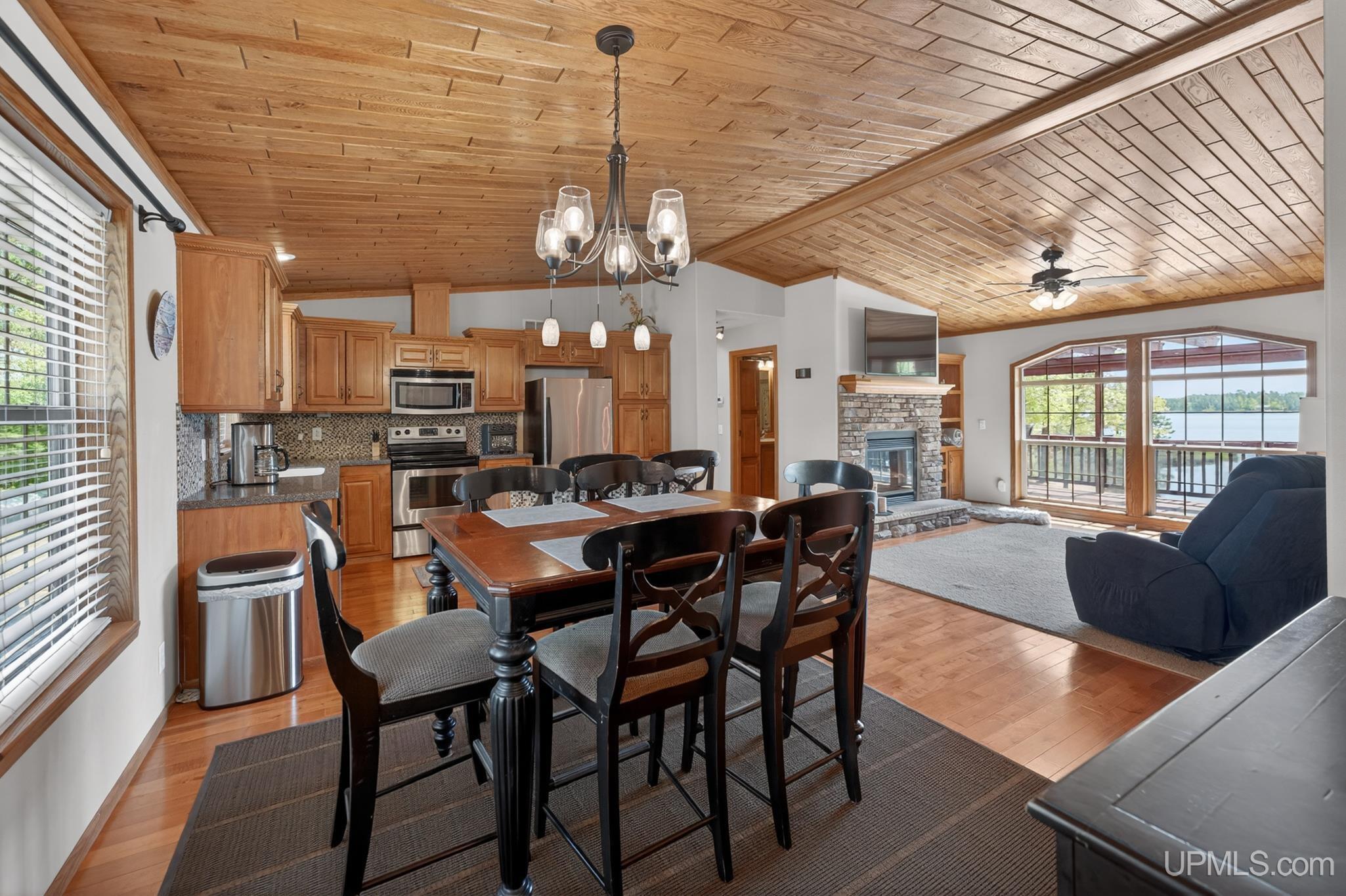 12282 N Randolph Road Property Photo 11