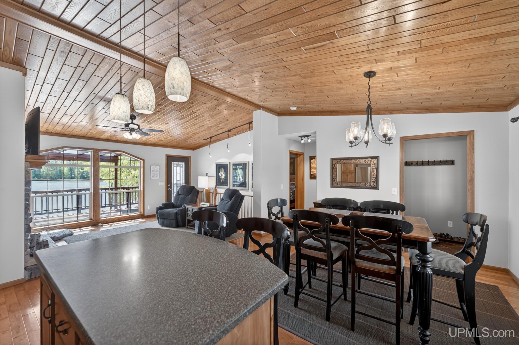 12282 N Randolph Road Property Photo 17