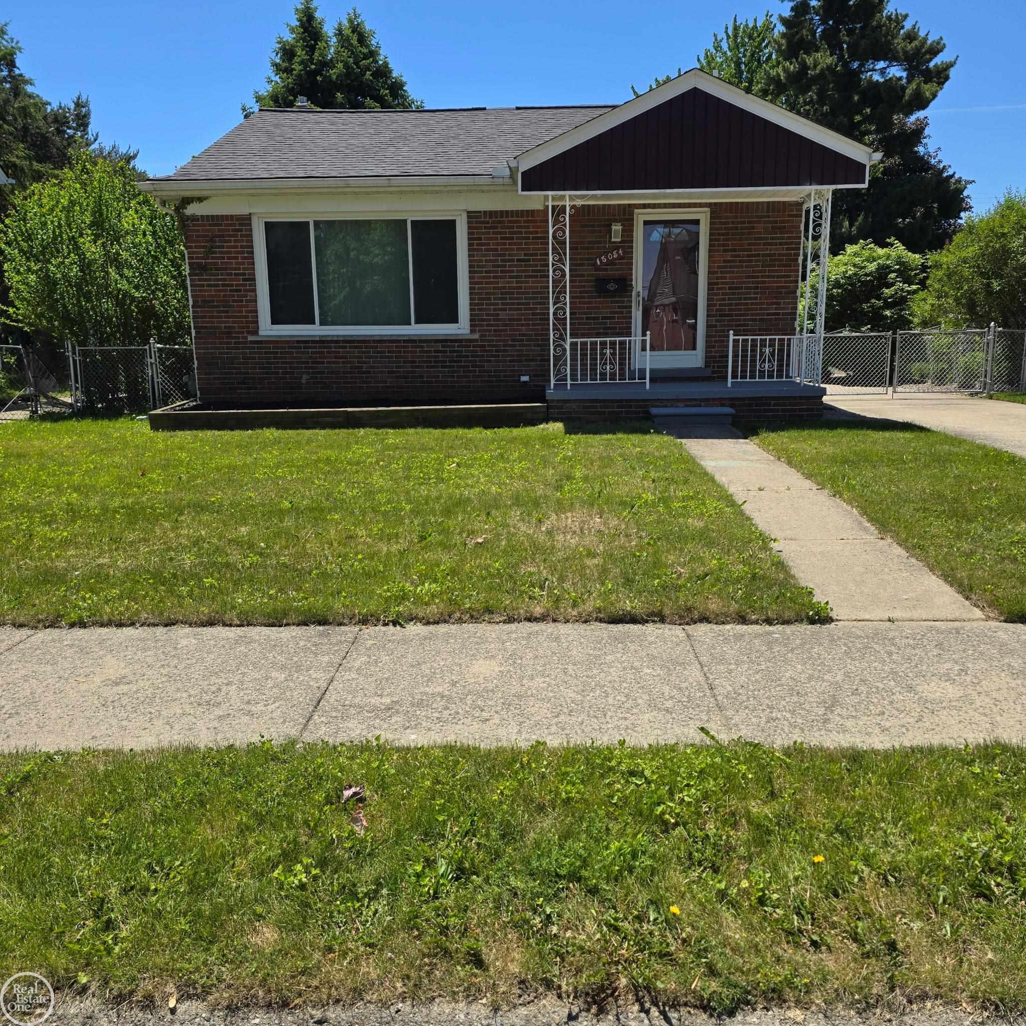 16084 Hauss Avenue Property Photo 1