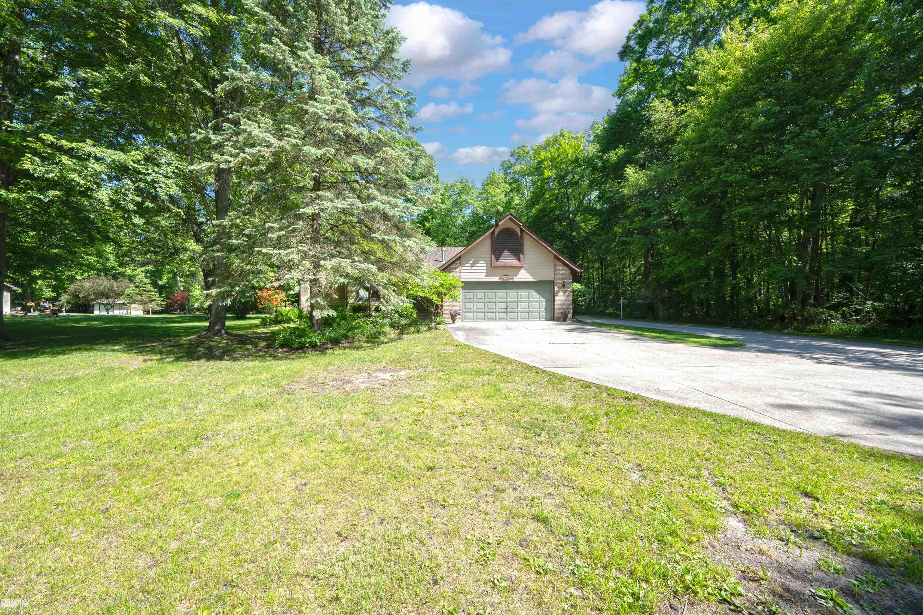6440 Benoit Road Property Photo 11