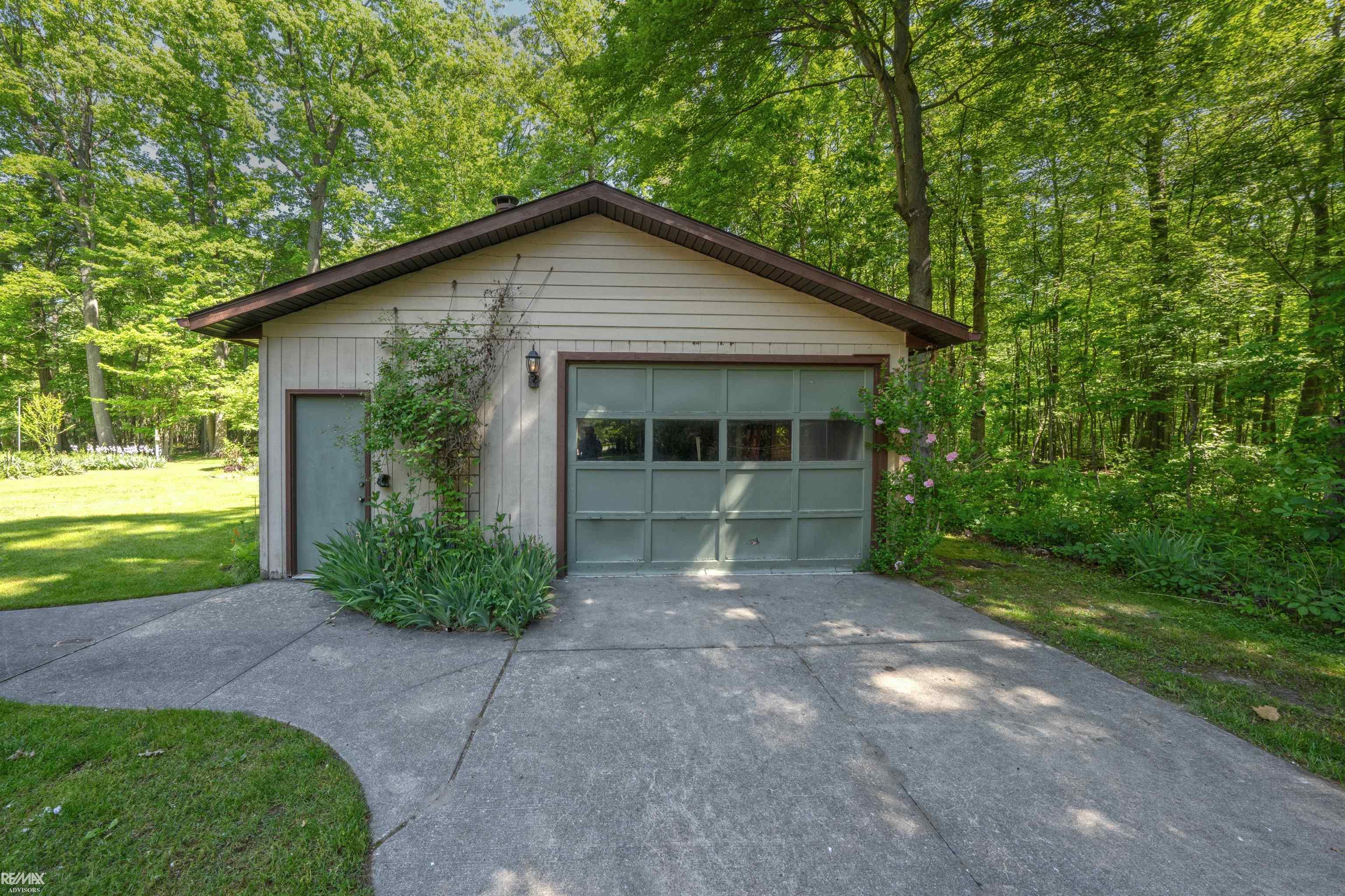 6440 Benoit Road Property Photo 15