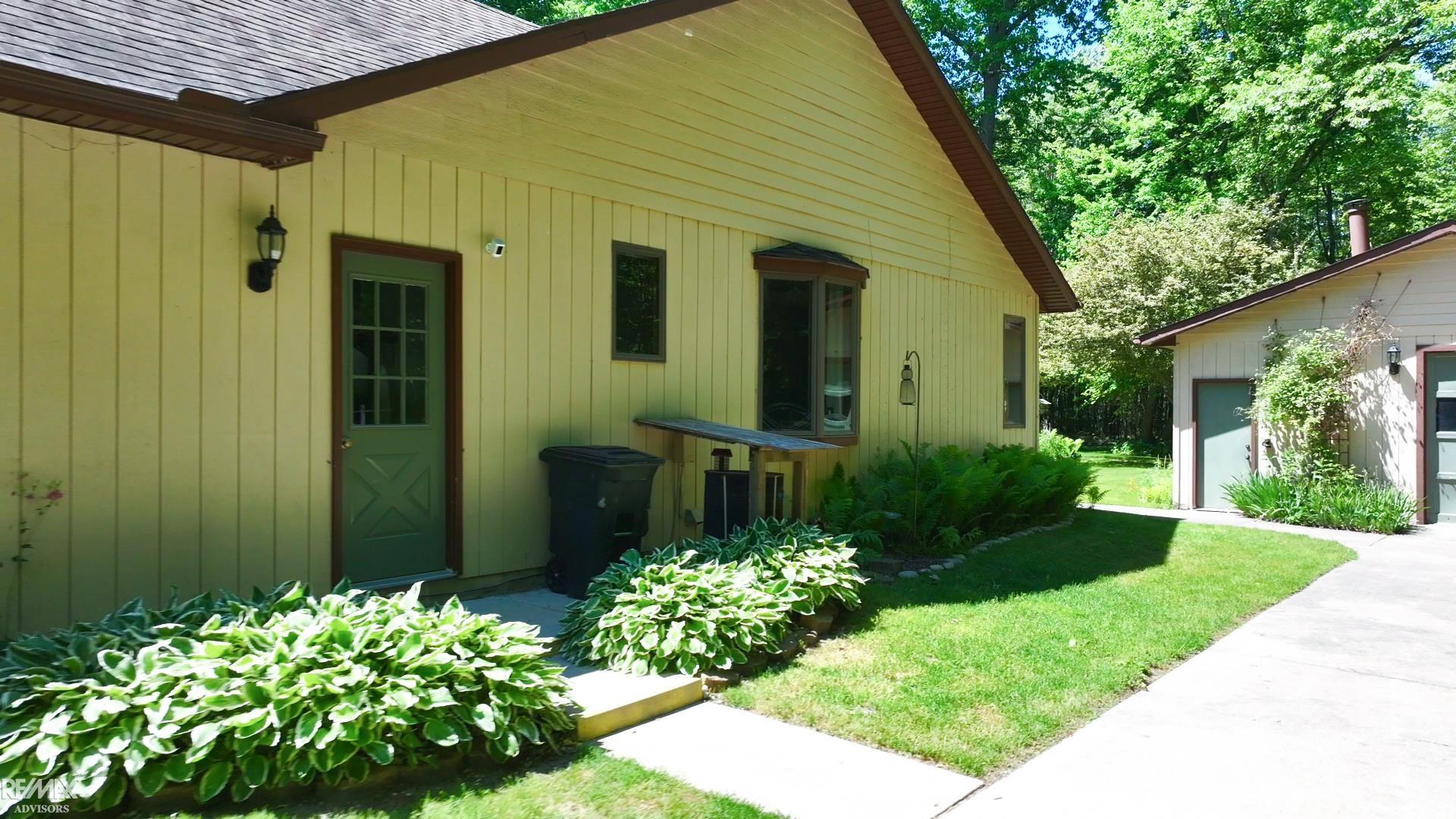 6440 Benoit Road Property Photo 42