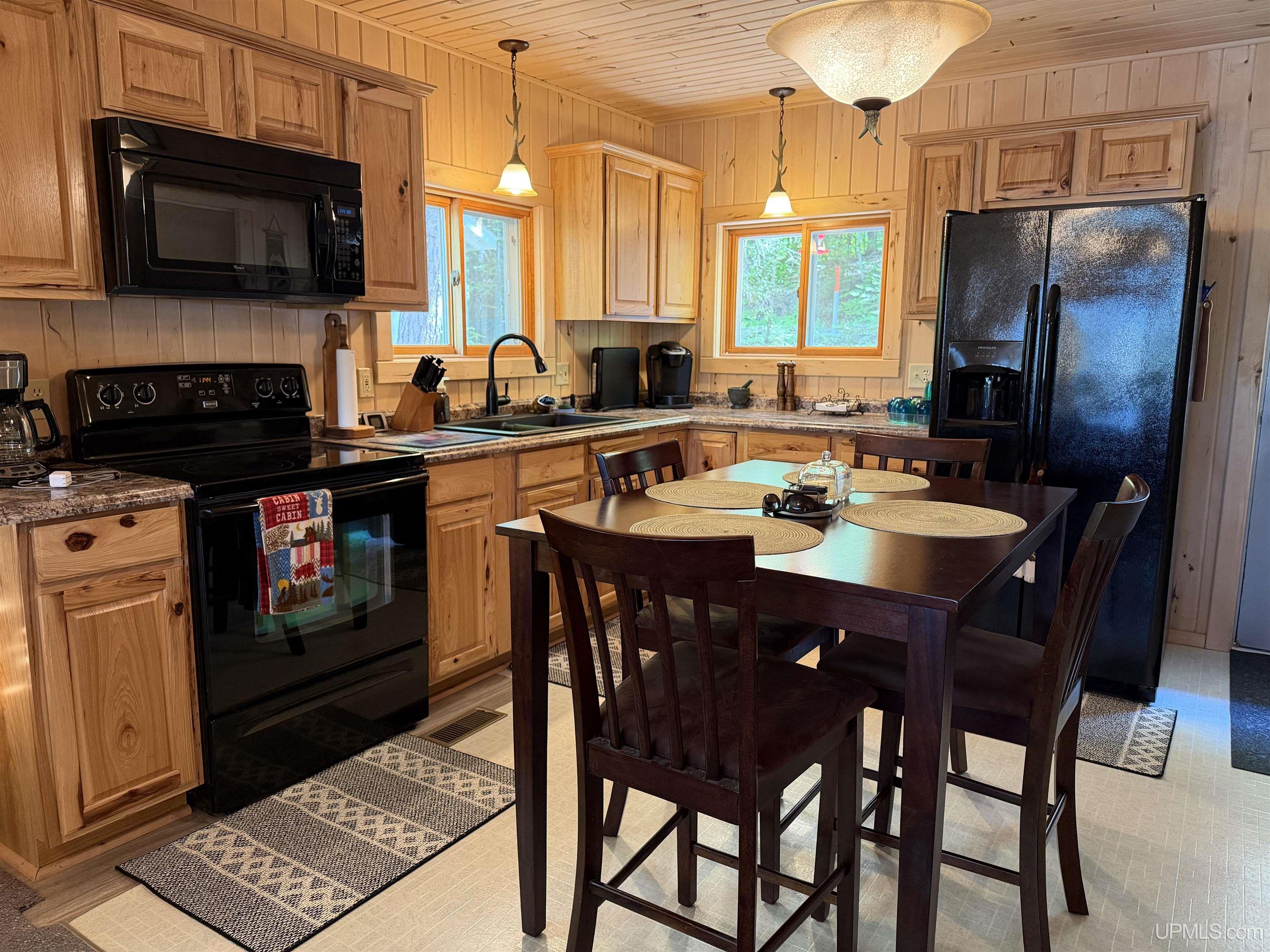 N1163 E Tie Lake Road Property Photo 6