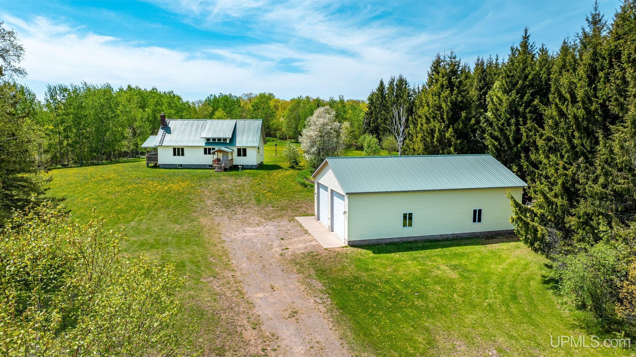 51795 Pontiac Road Property Photo 2