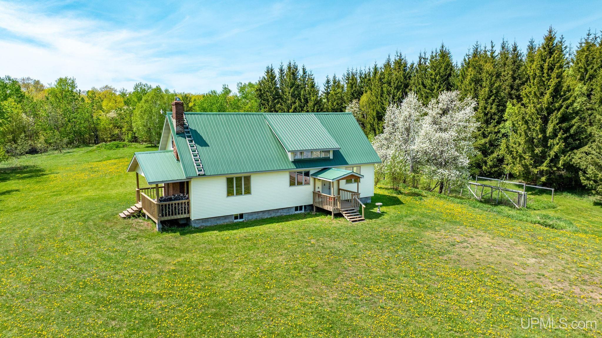 51795 Pontiac Road Property Photo 4