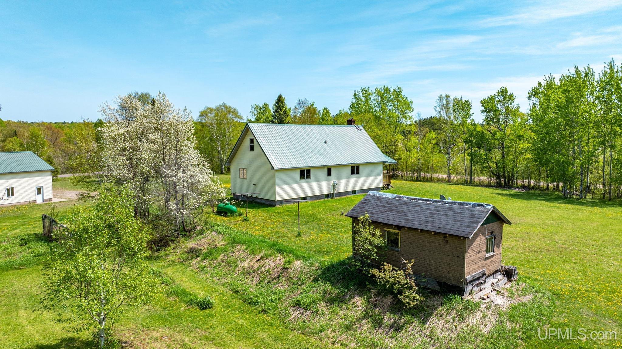 51795 Pontiac Road Property Photo 17