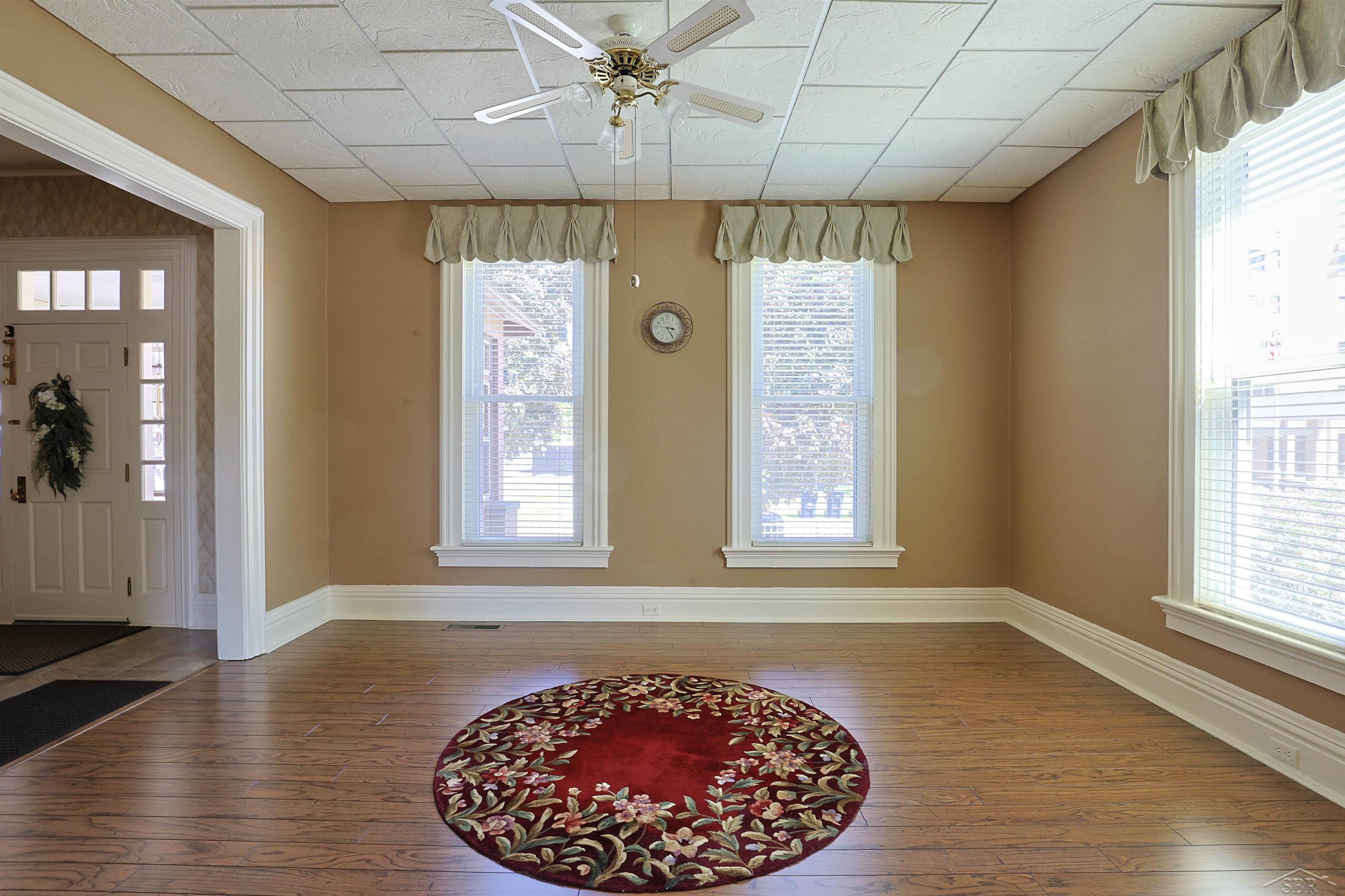 601 N Van Buren Street Property Photo 20