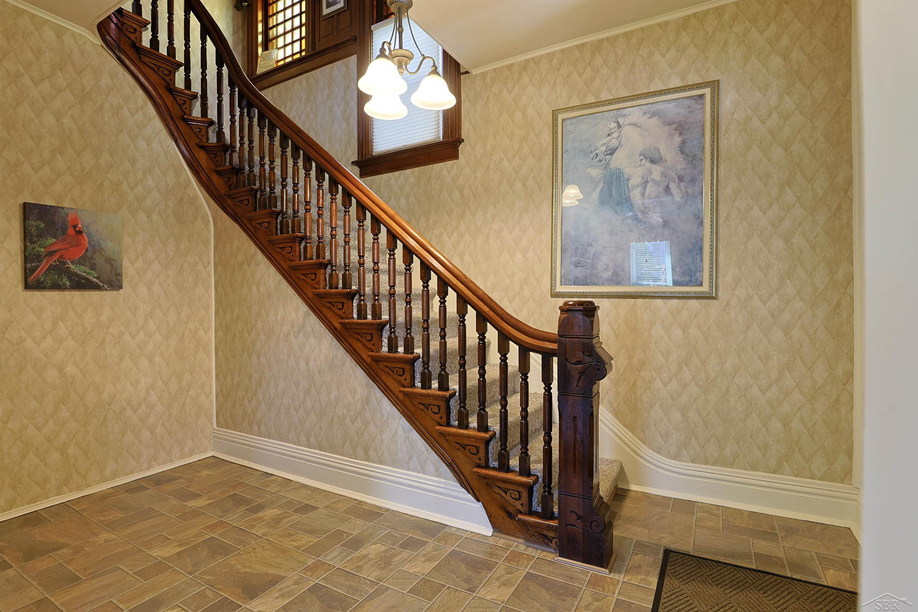 601 N Van Buren Street Property Photo 23