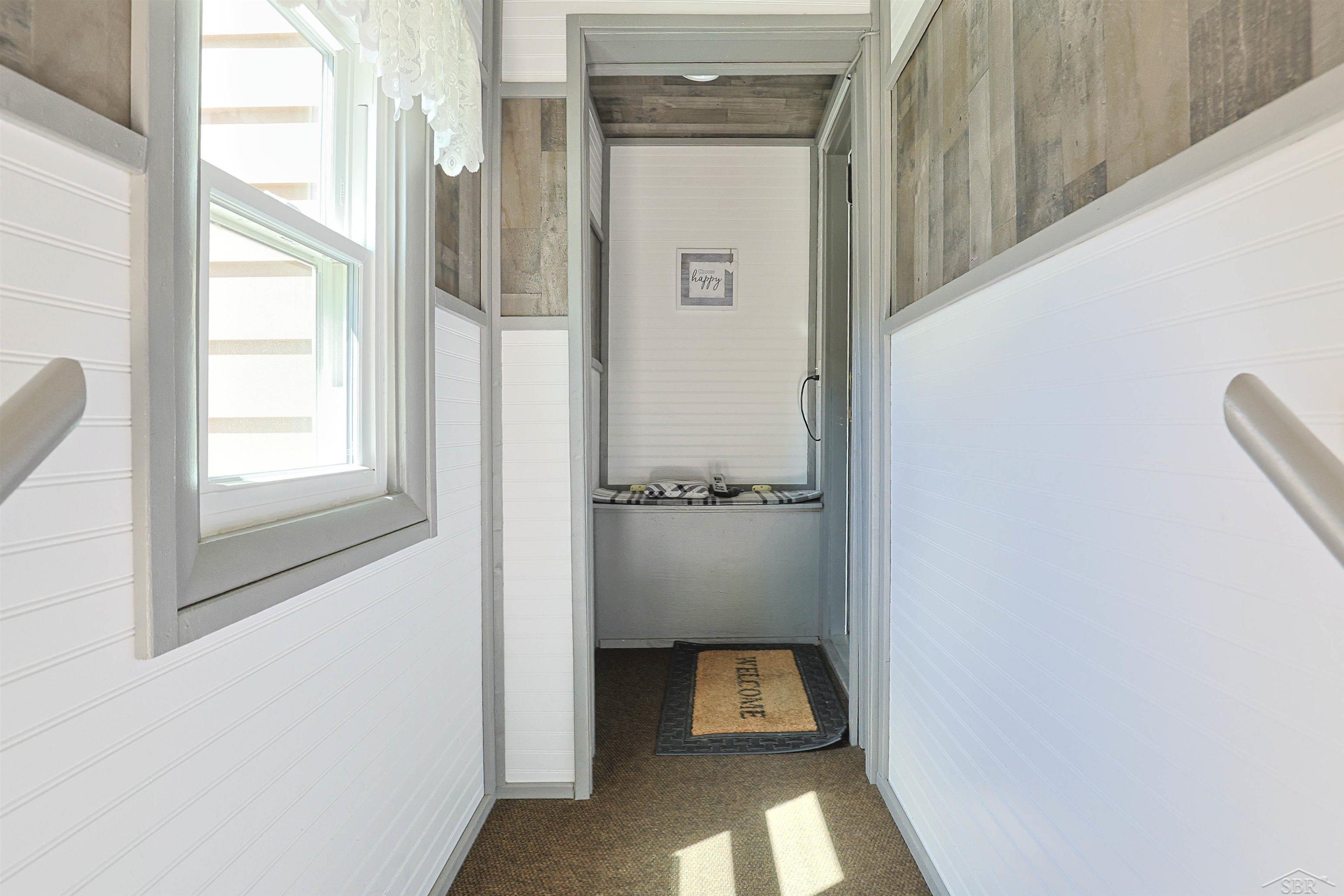 601 N Van Buren Street Property Photo 25