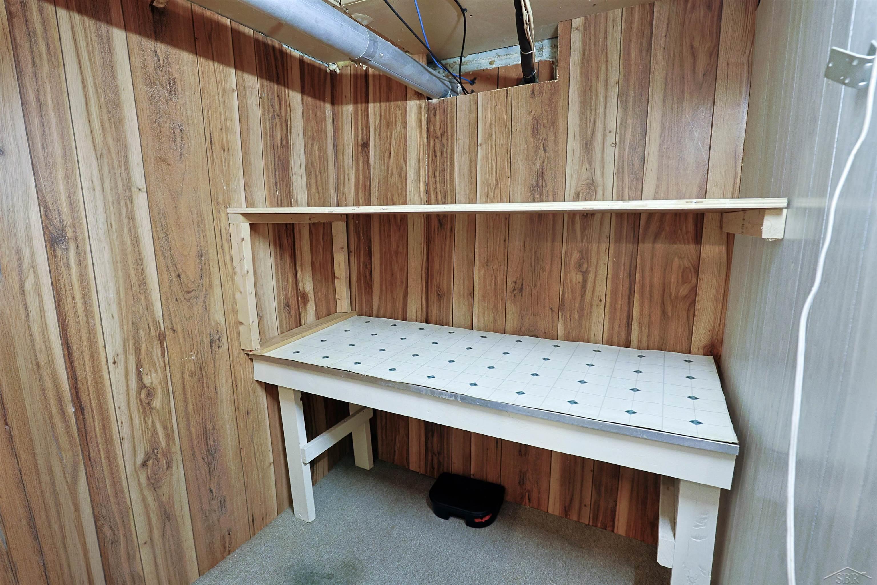 601 N Van Buren Street Property Photo 28