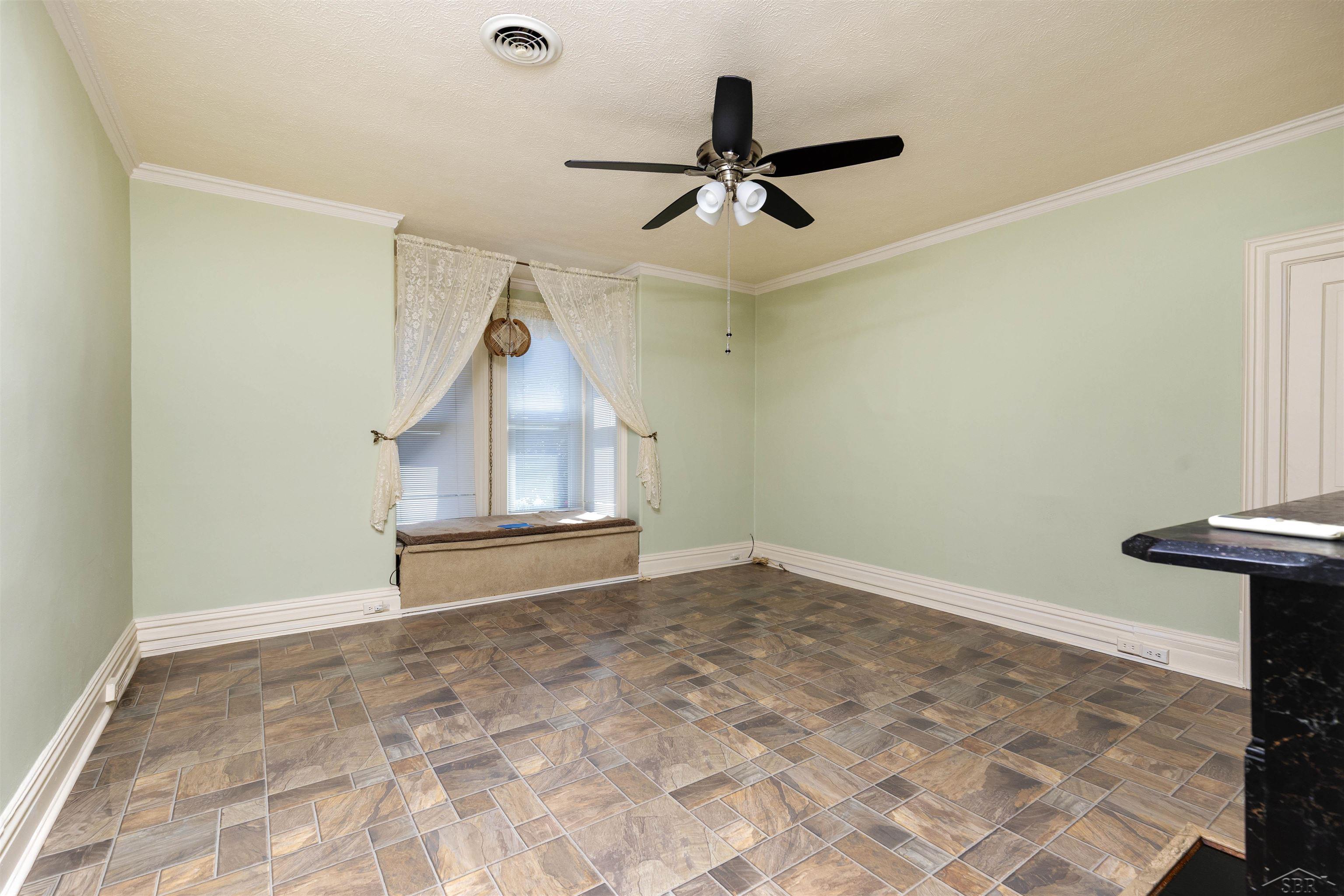 601 N Van Buren Street Property Photo 31