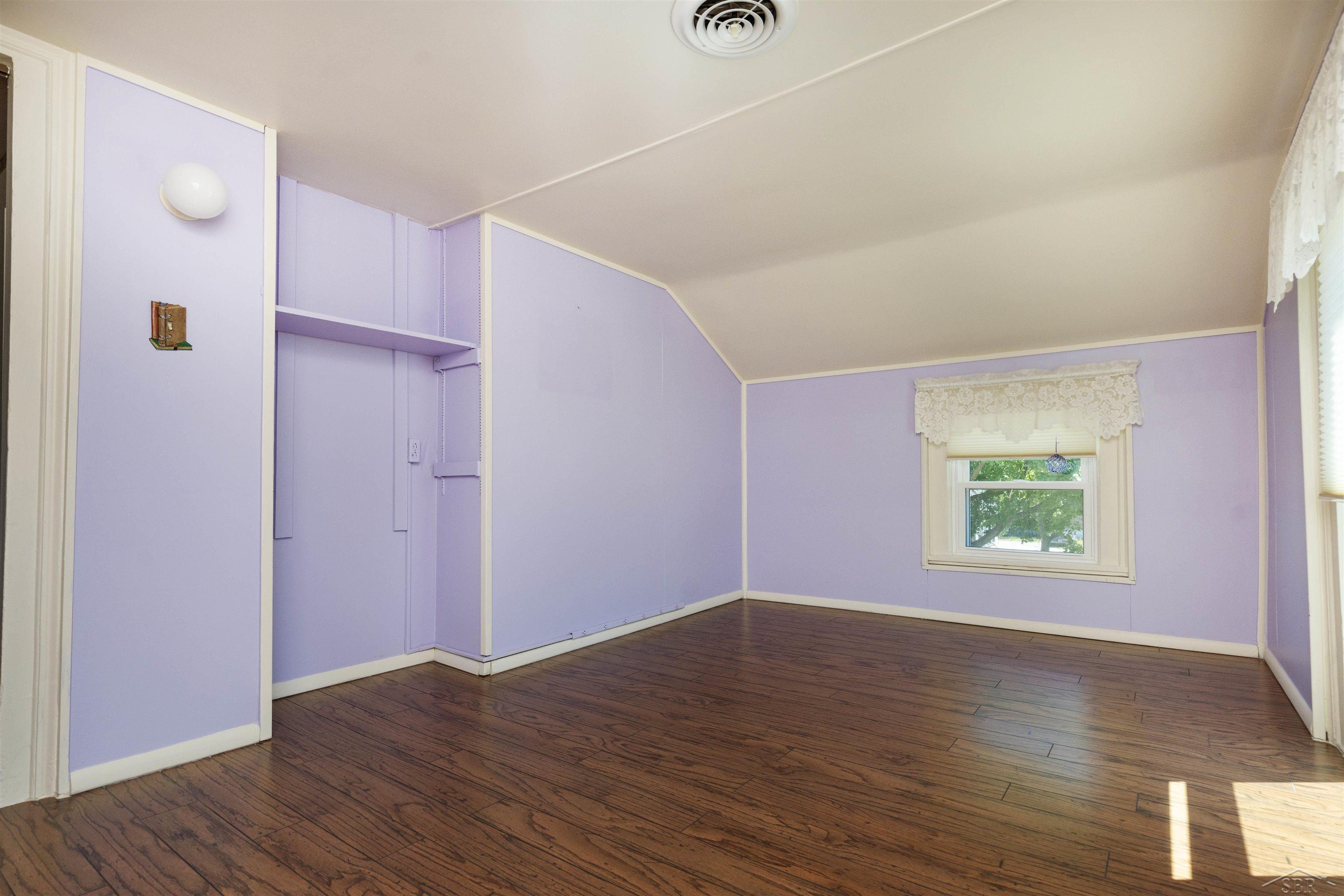 601 N Van Buren Street Property Photo 39