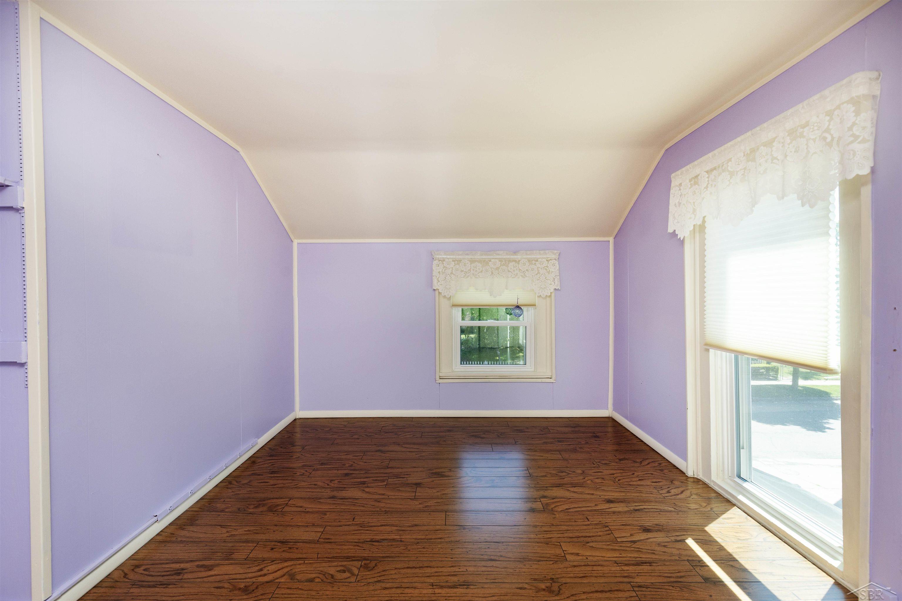 601 N Van Buren Street Property Photo 40