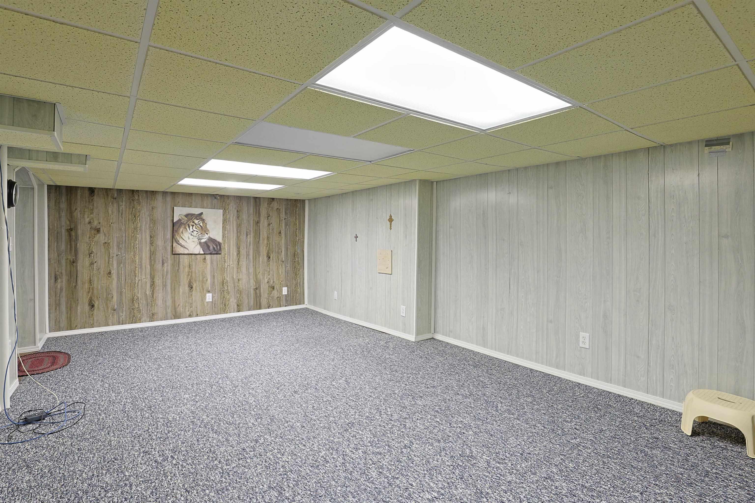 601 N Van Buren Street Property Photo 46