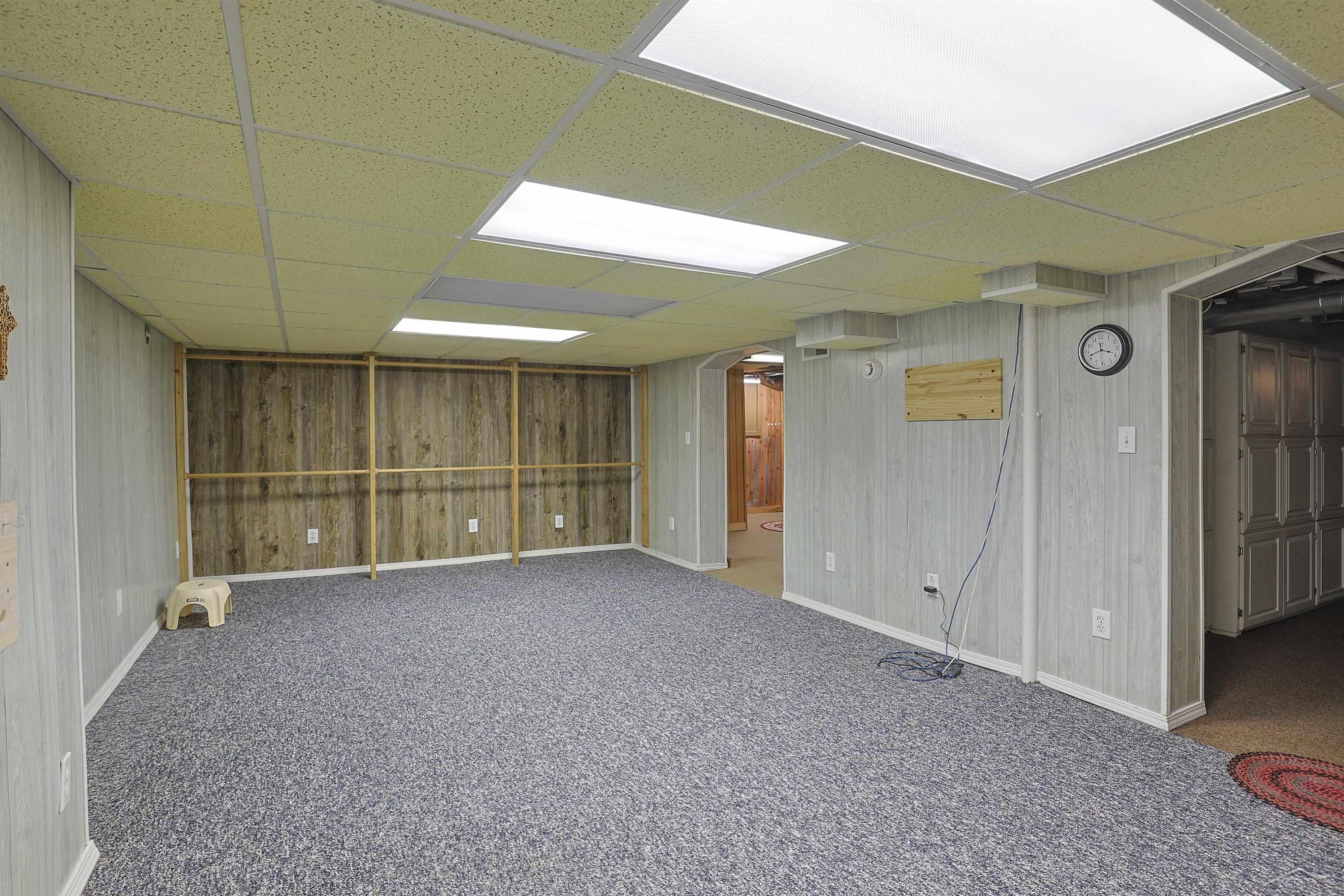 601 N Van Buren Street Property Photo 47