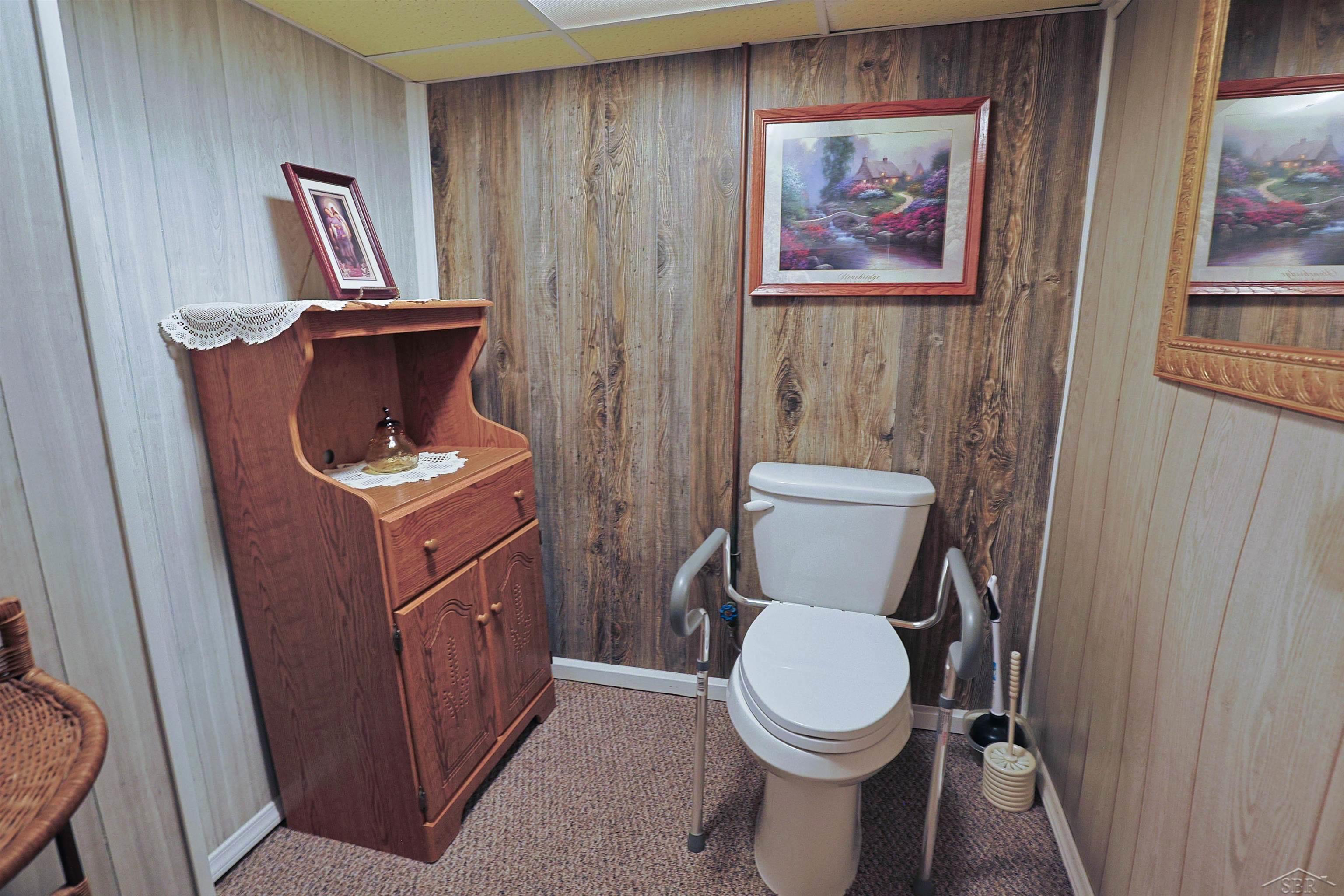 601 N Van Buren Street Property Photo 51