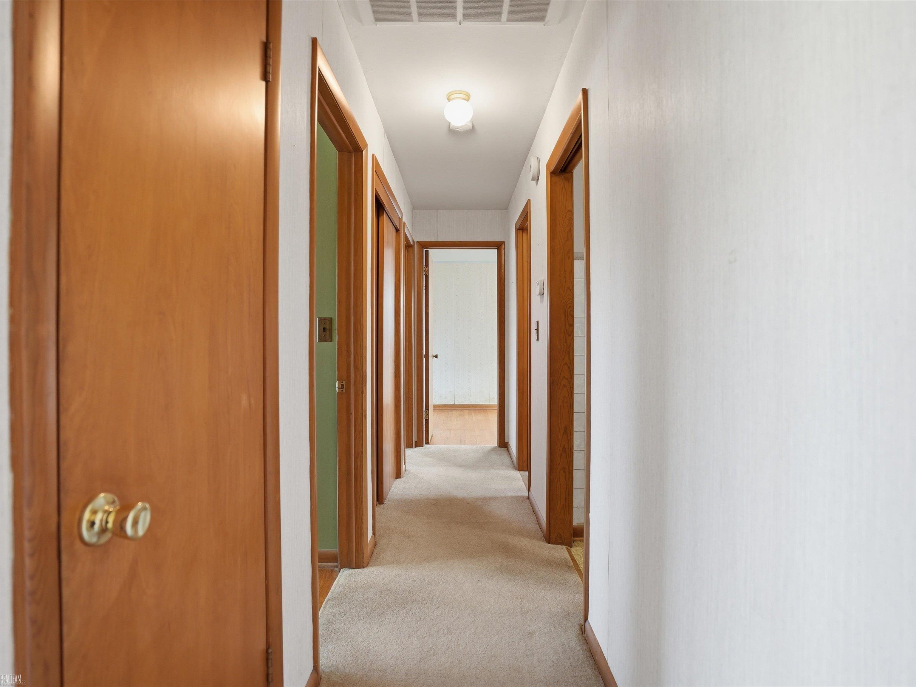 7589 Colony Drive Property Photo 14