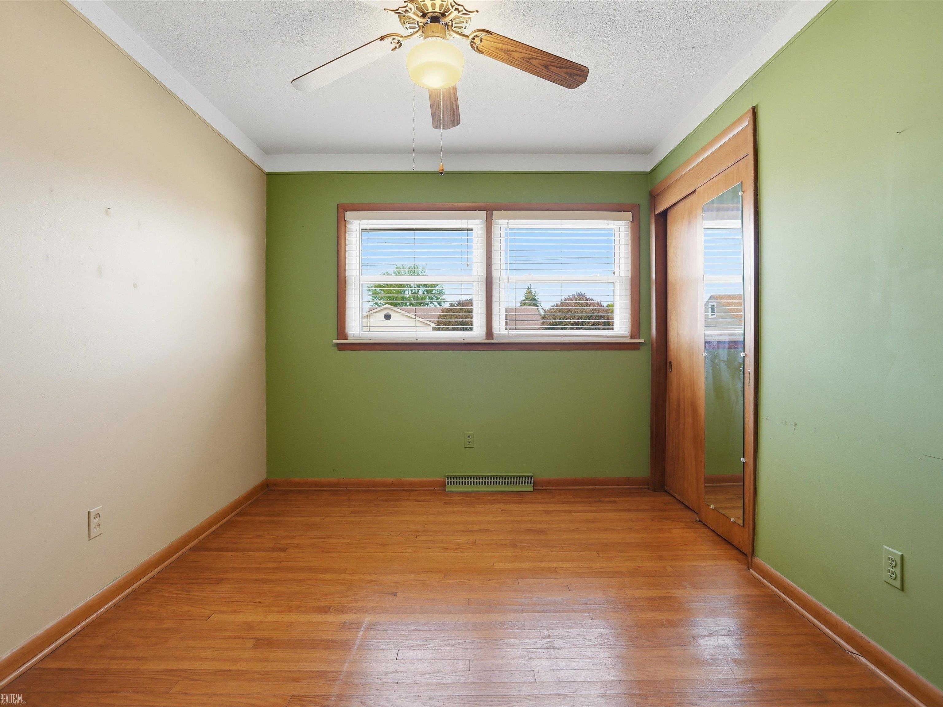 7589 Colony Drive Property Photo 15
