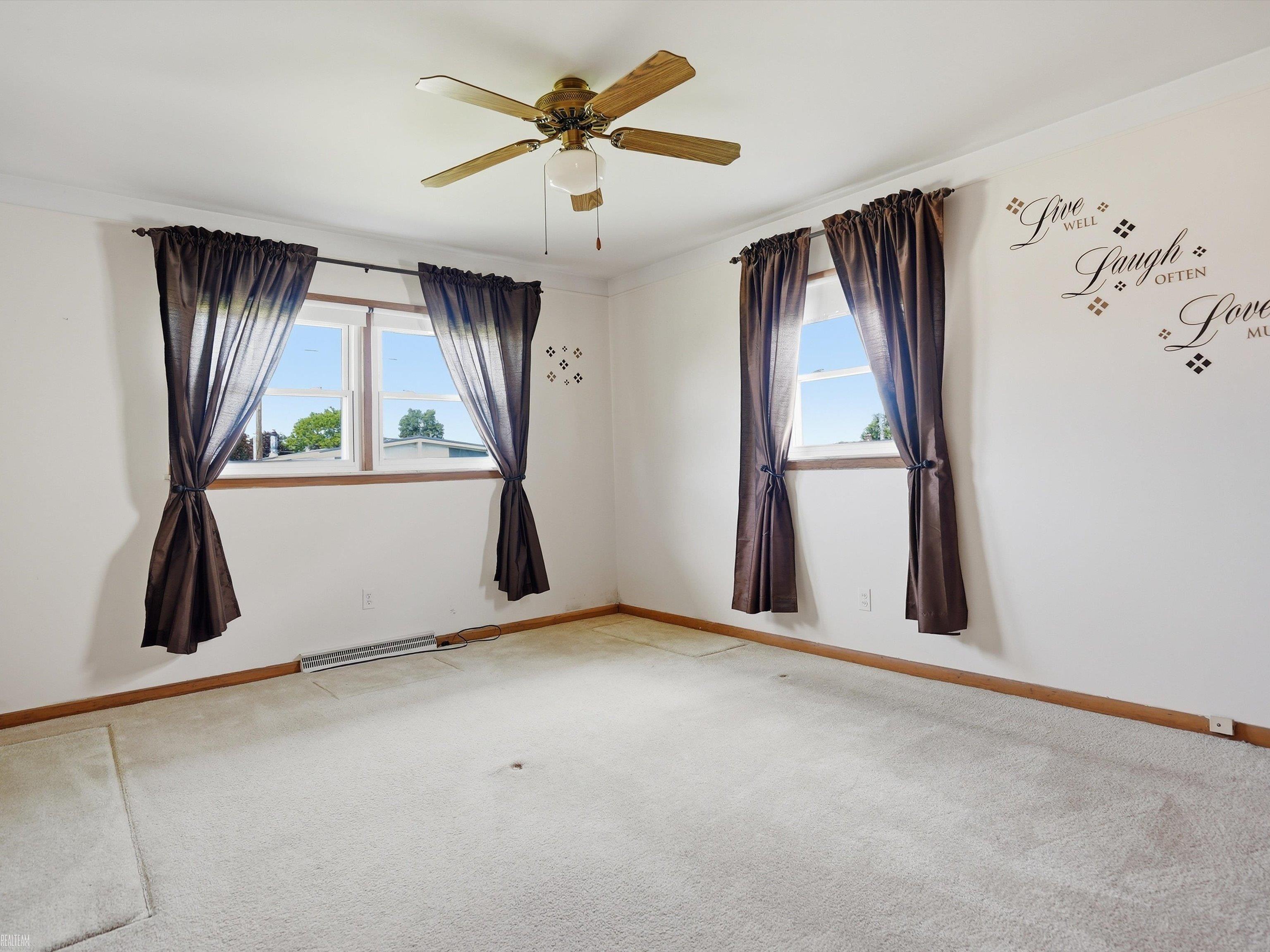 7589 Colony Drive Property Photo 17