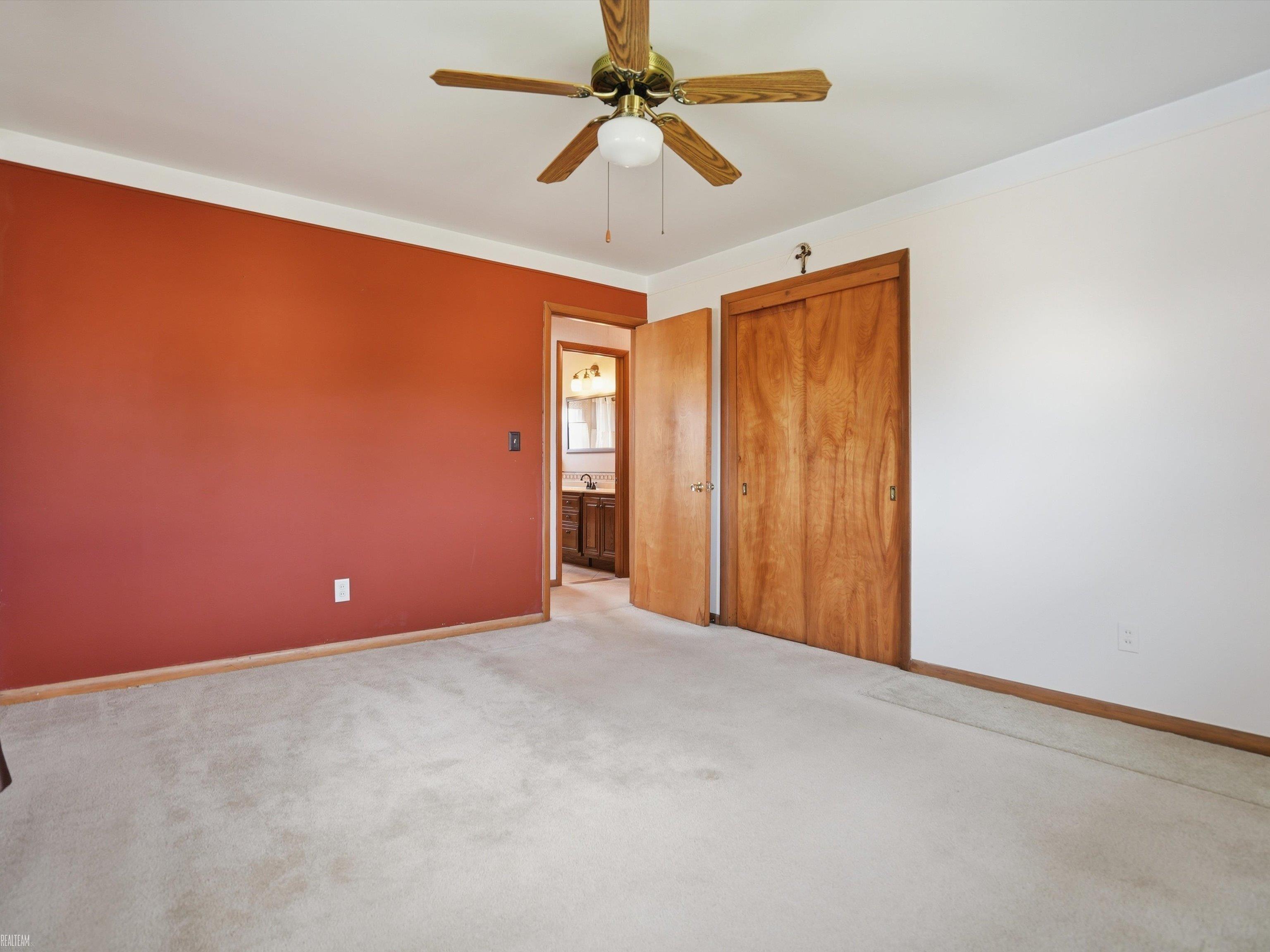 7589 Colony Drive Property Photo 18