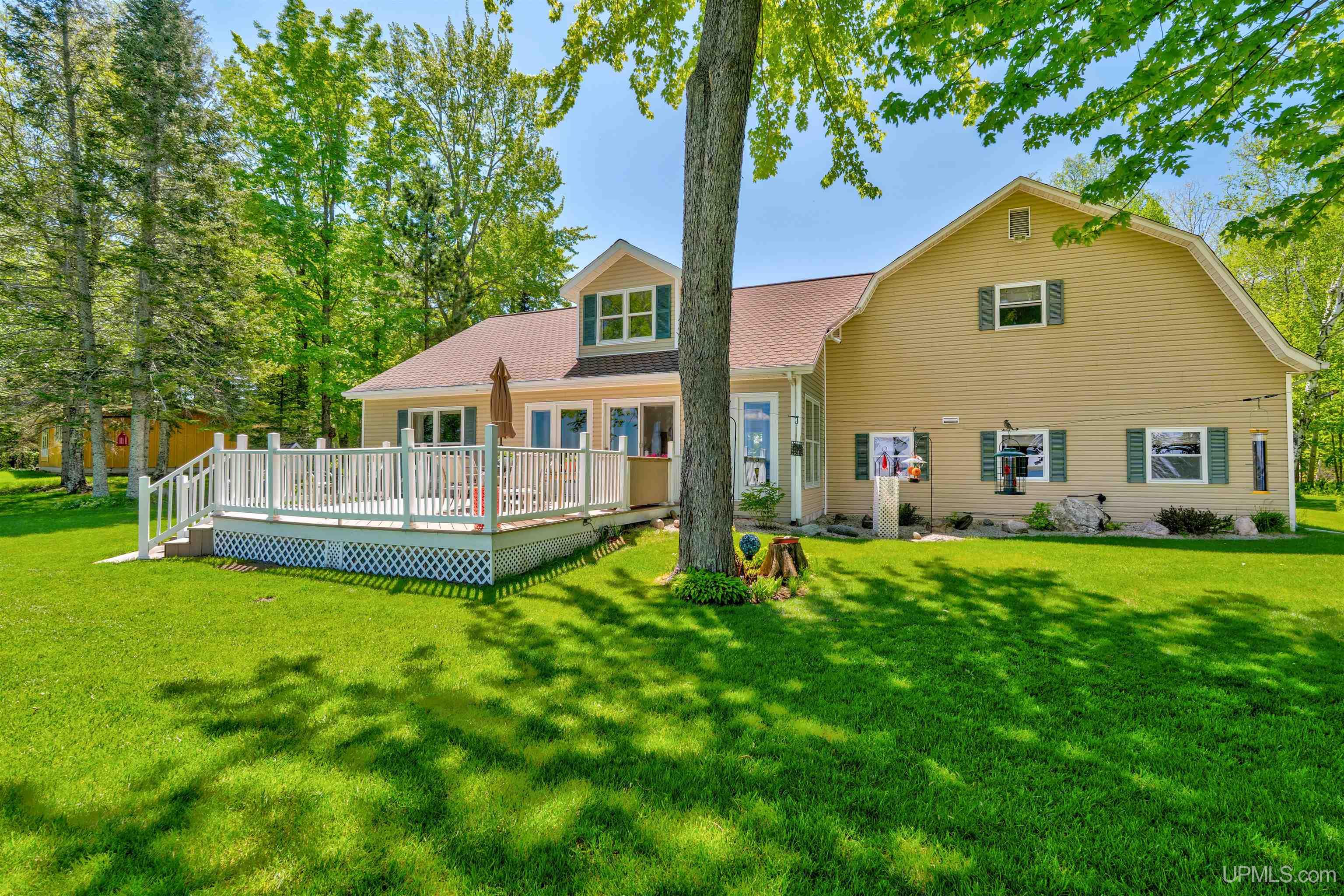 19105 Diller Road Property Photo 2