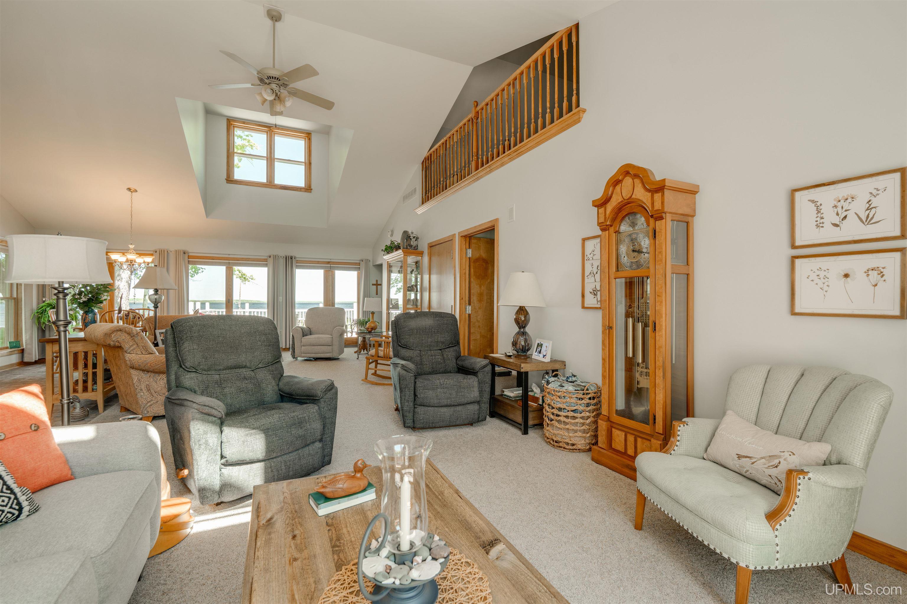 19105 Diller Road Property Photo 17
