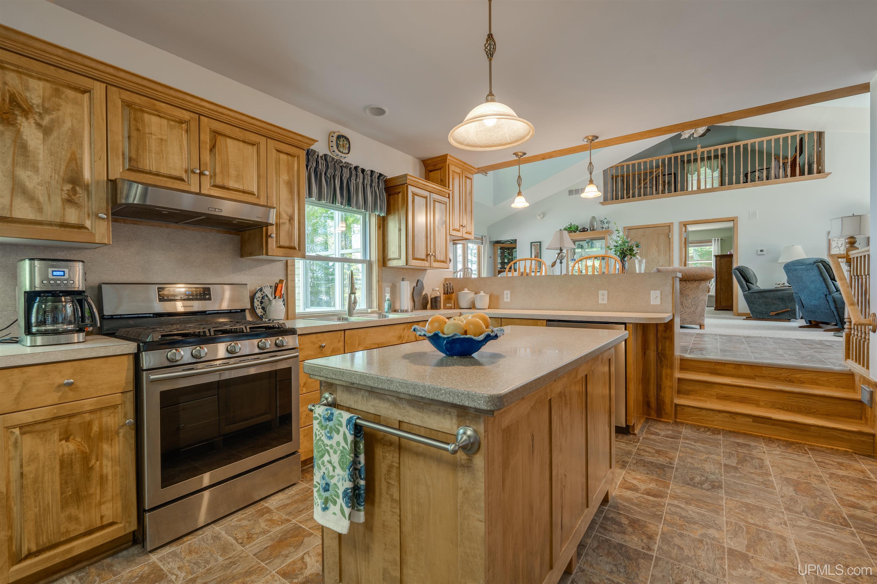 19105 Diller Road Property Photo 22