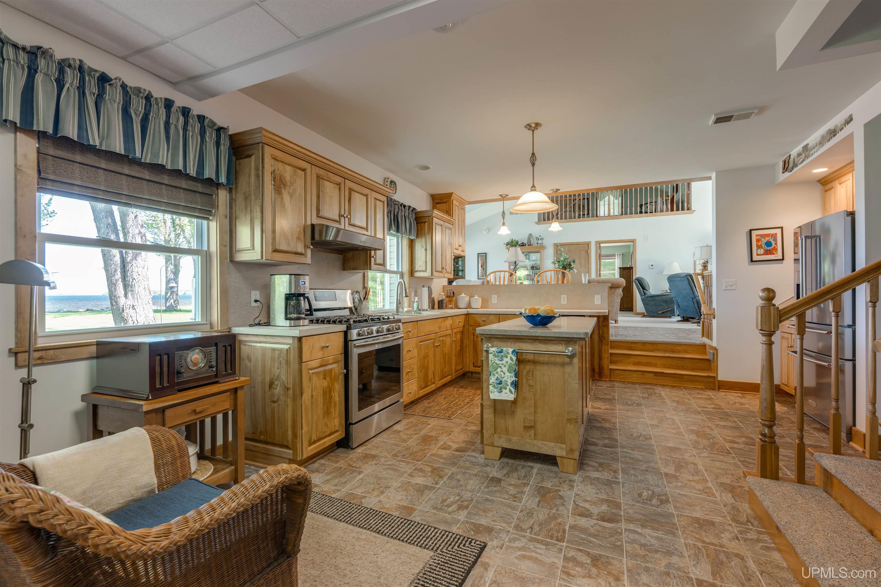 19105 Diller Road Property Photo 23