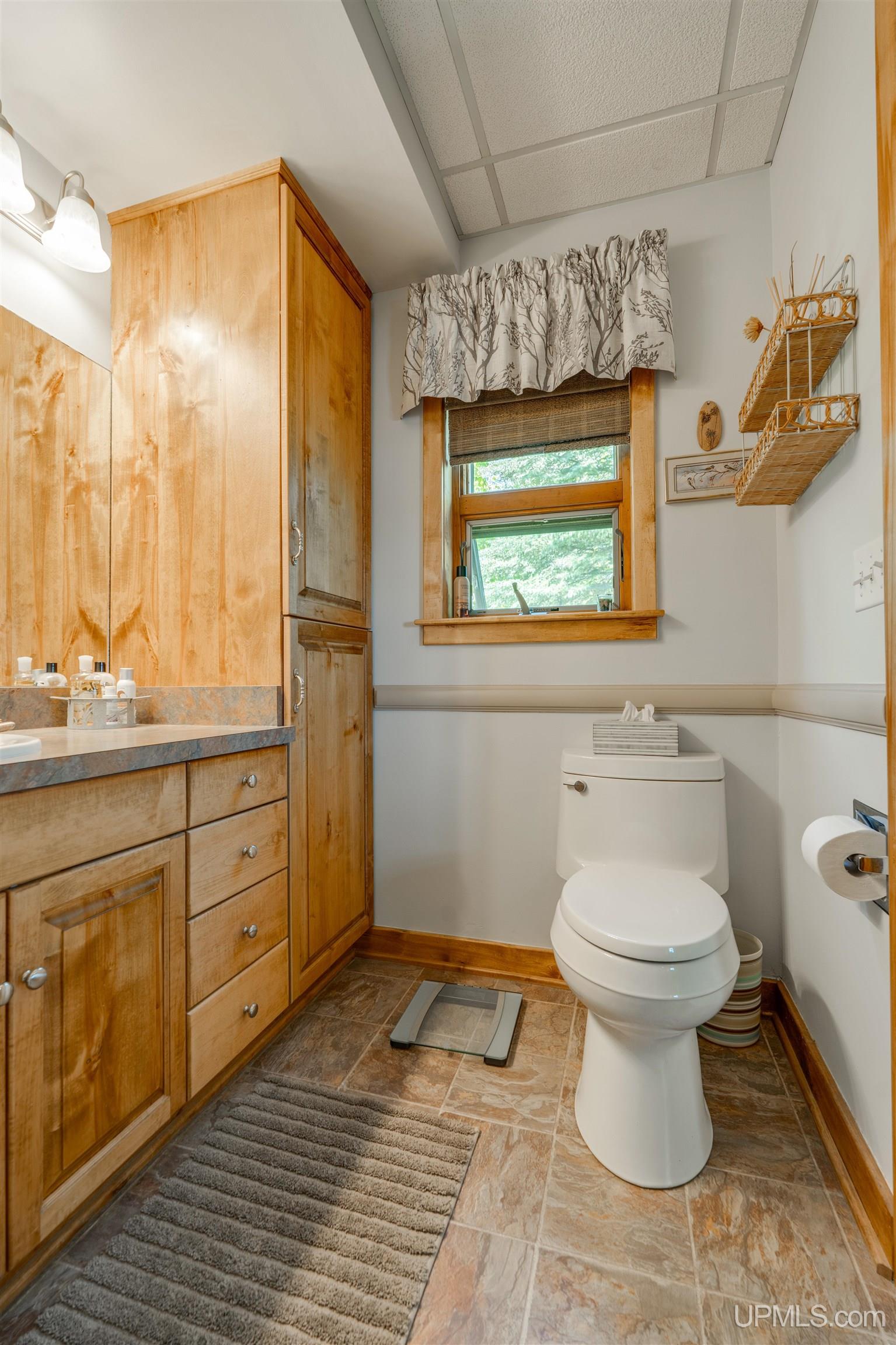 19105 Diller Road Property Photo 26