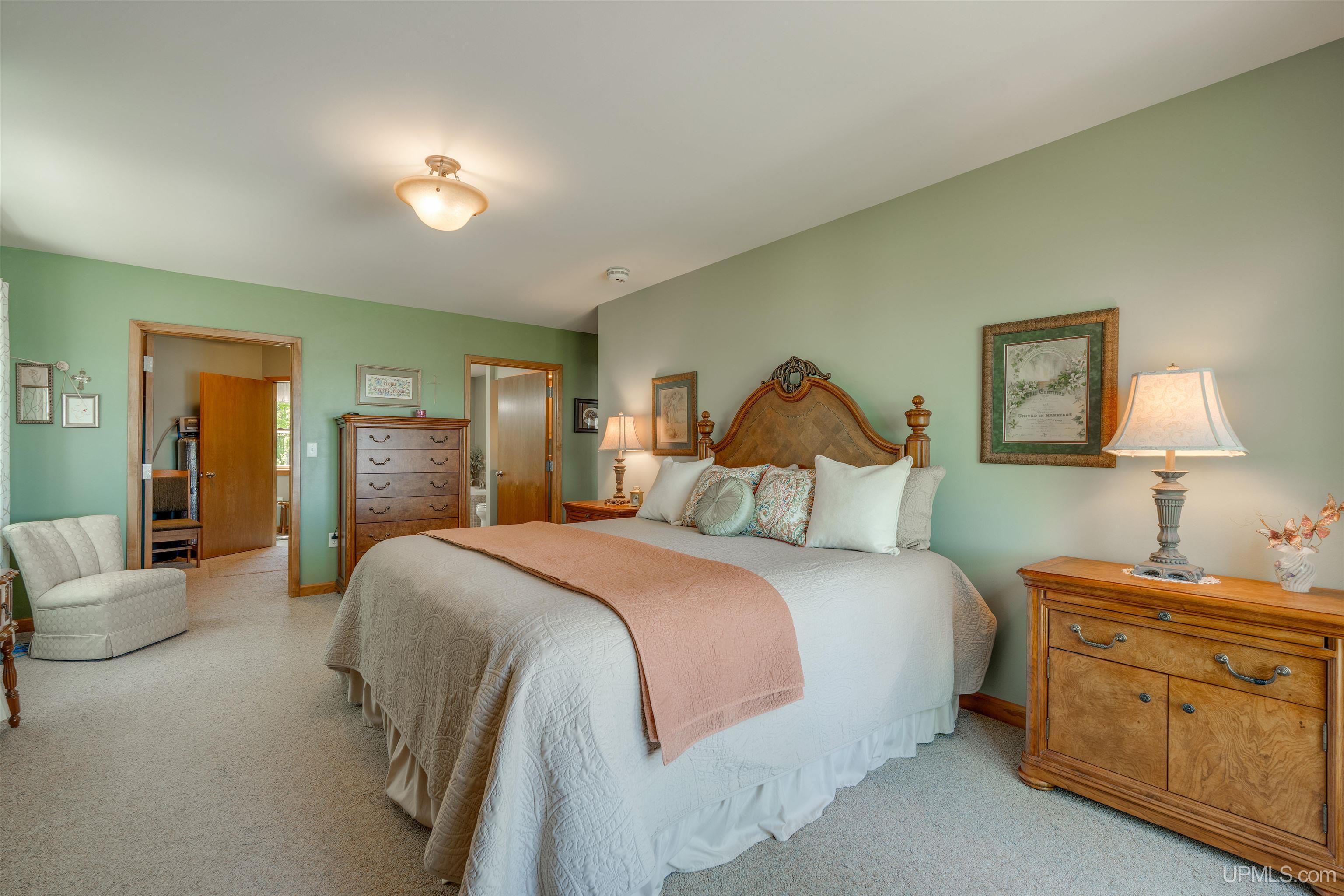 19105 Diller Road Property Photo 27