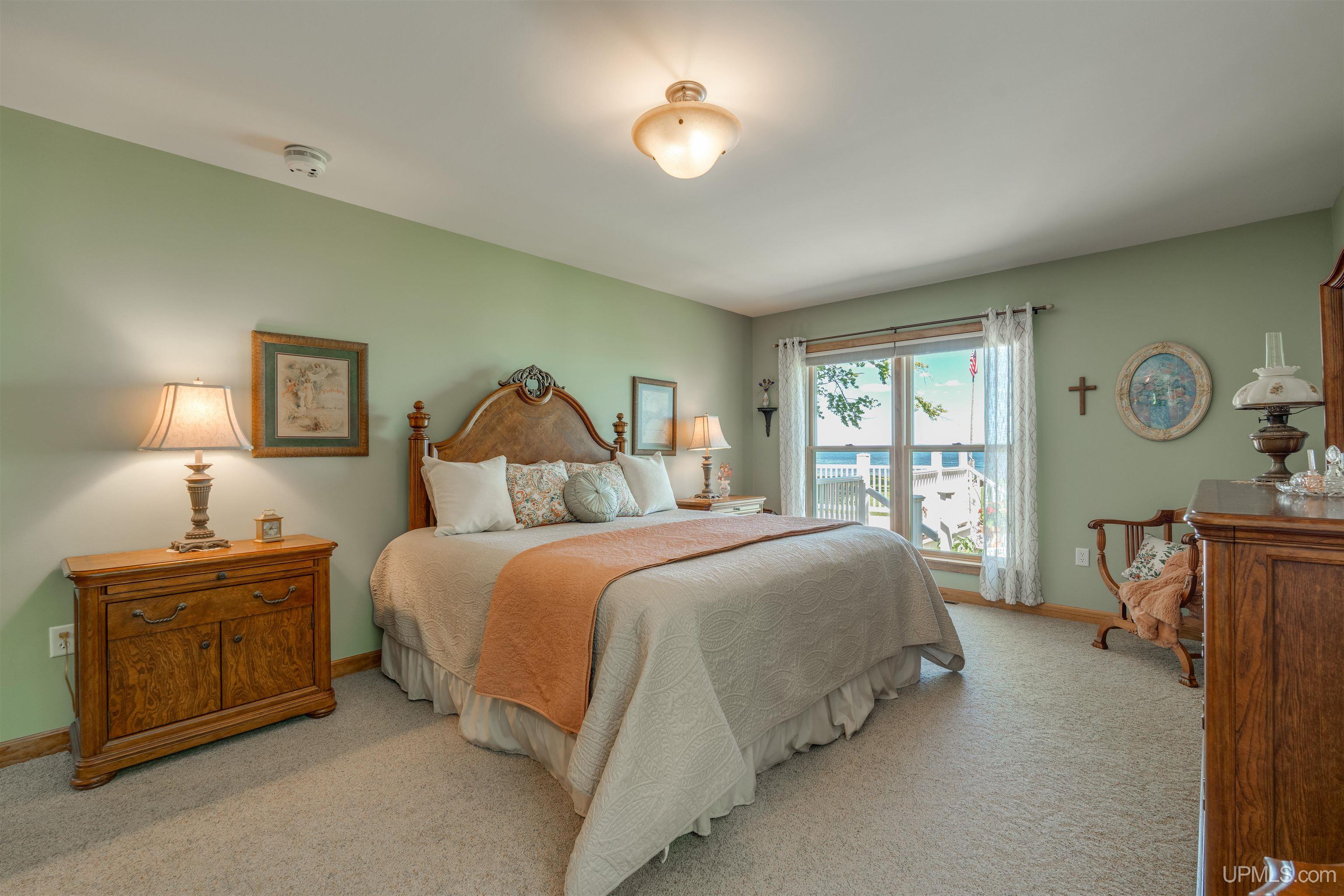 19105 Diller Road Property Photo 28