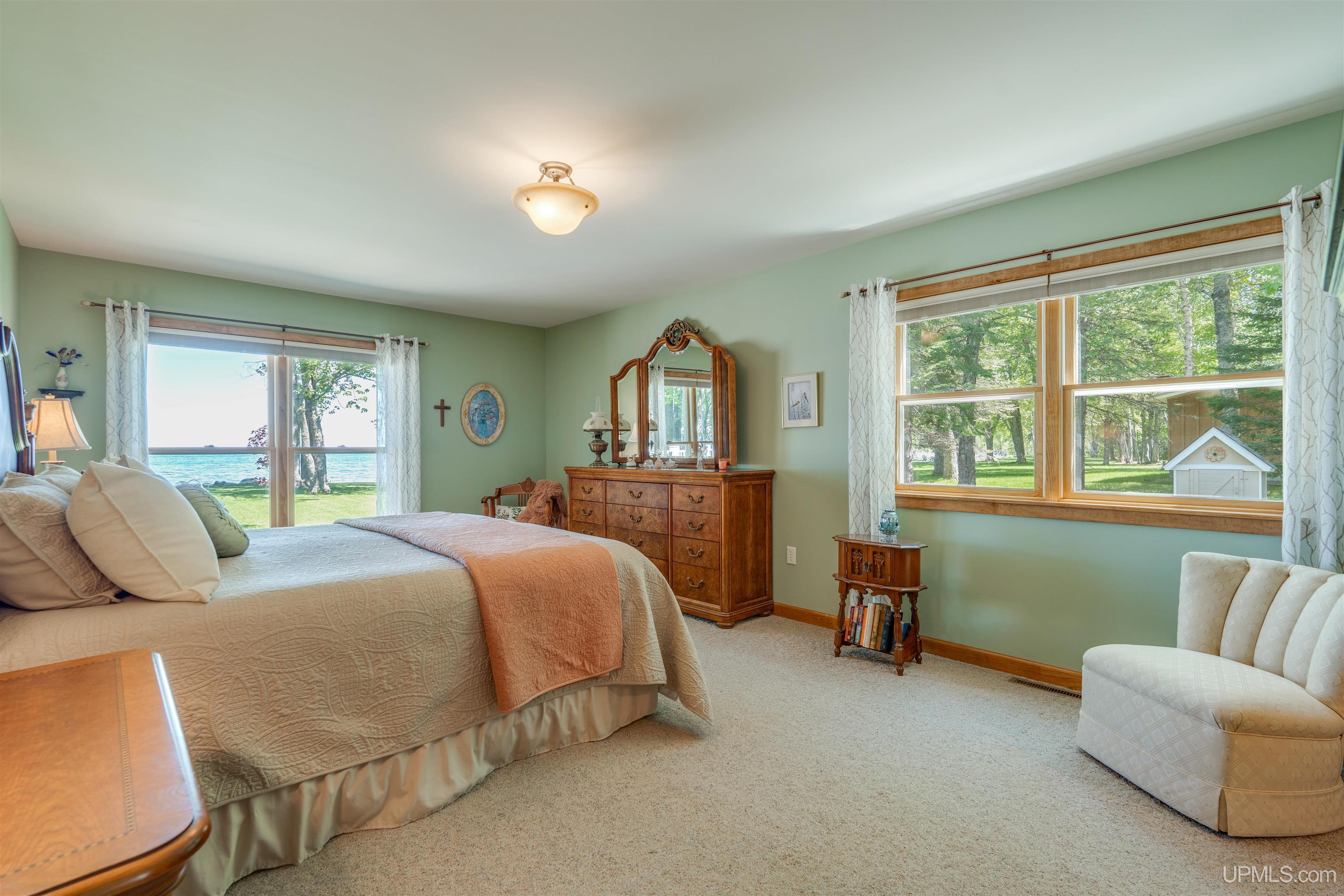 19105 Diller Road Property Photo 30