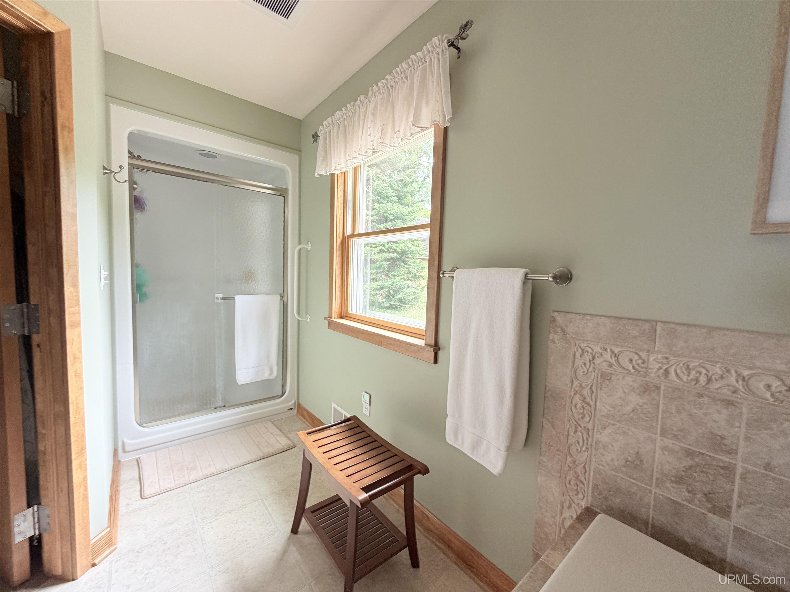 19105 Diller Road Property Photo 32
