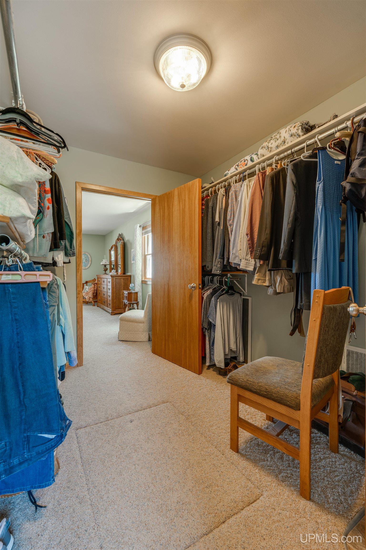 19105 Diller Road Property Photo 35