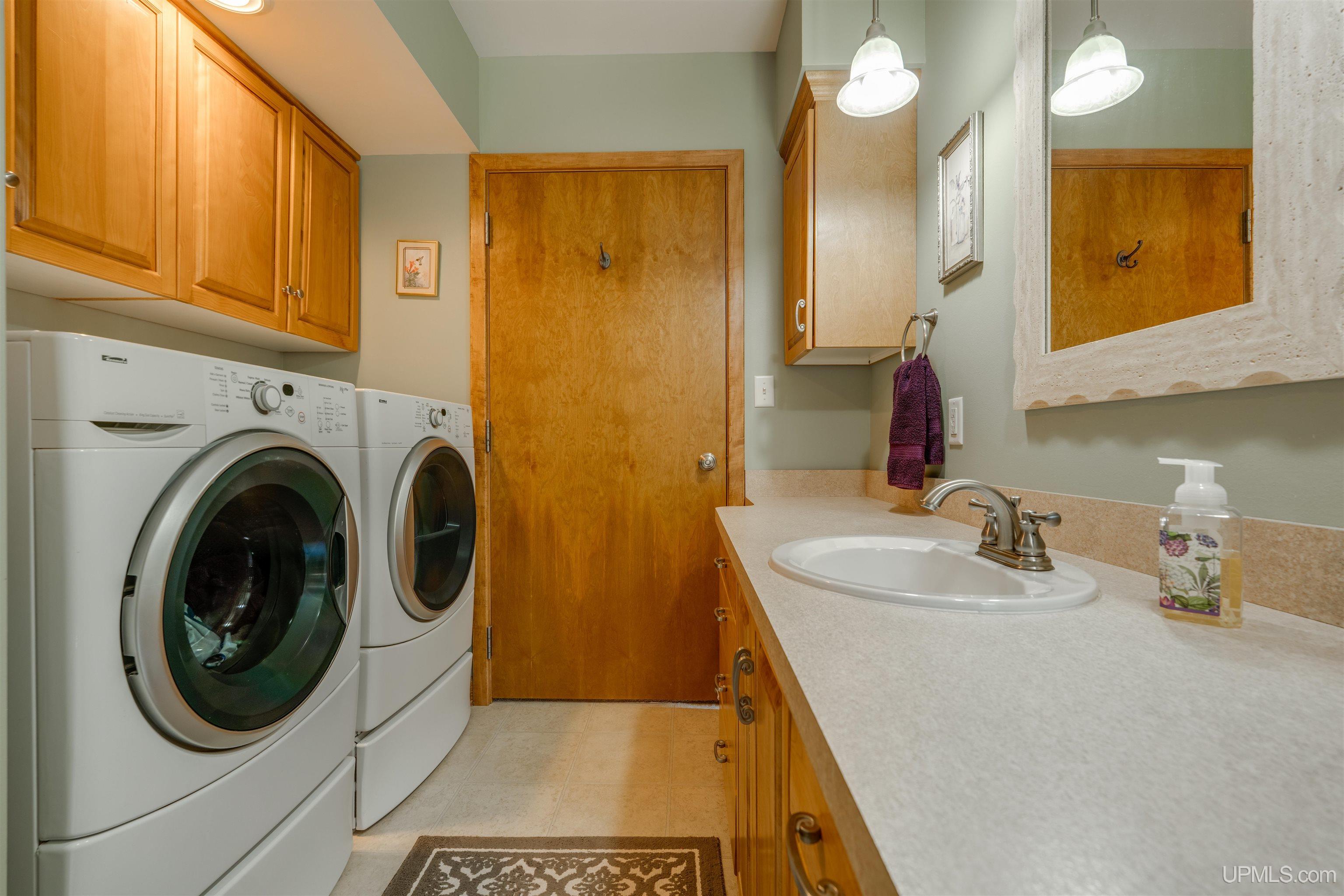 19105 Diller Road Property Photo 36