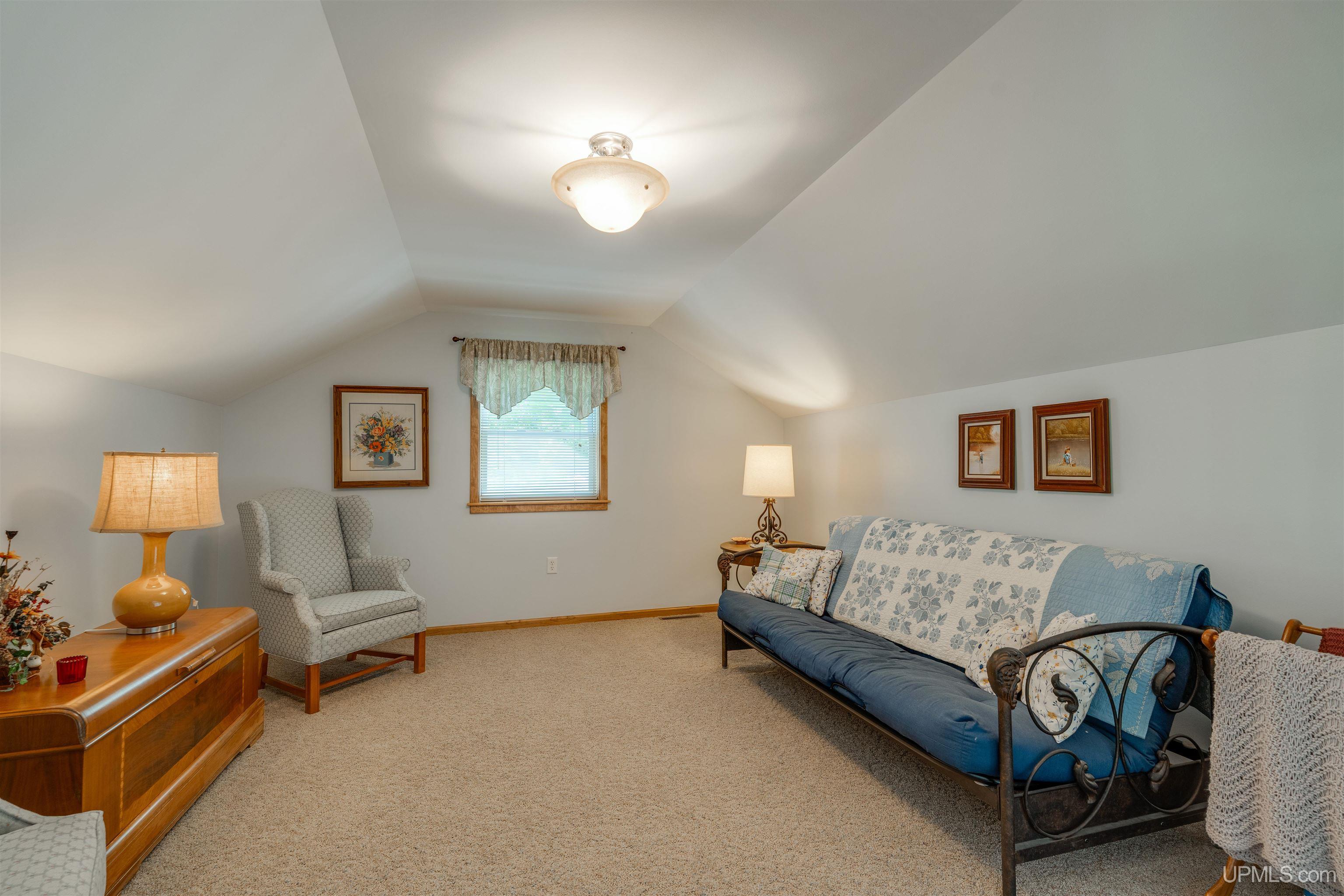 19105 Diller Road Property Photo 38